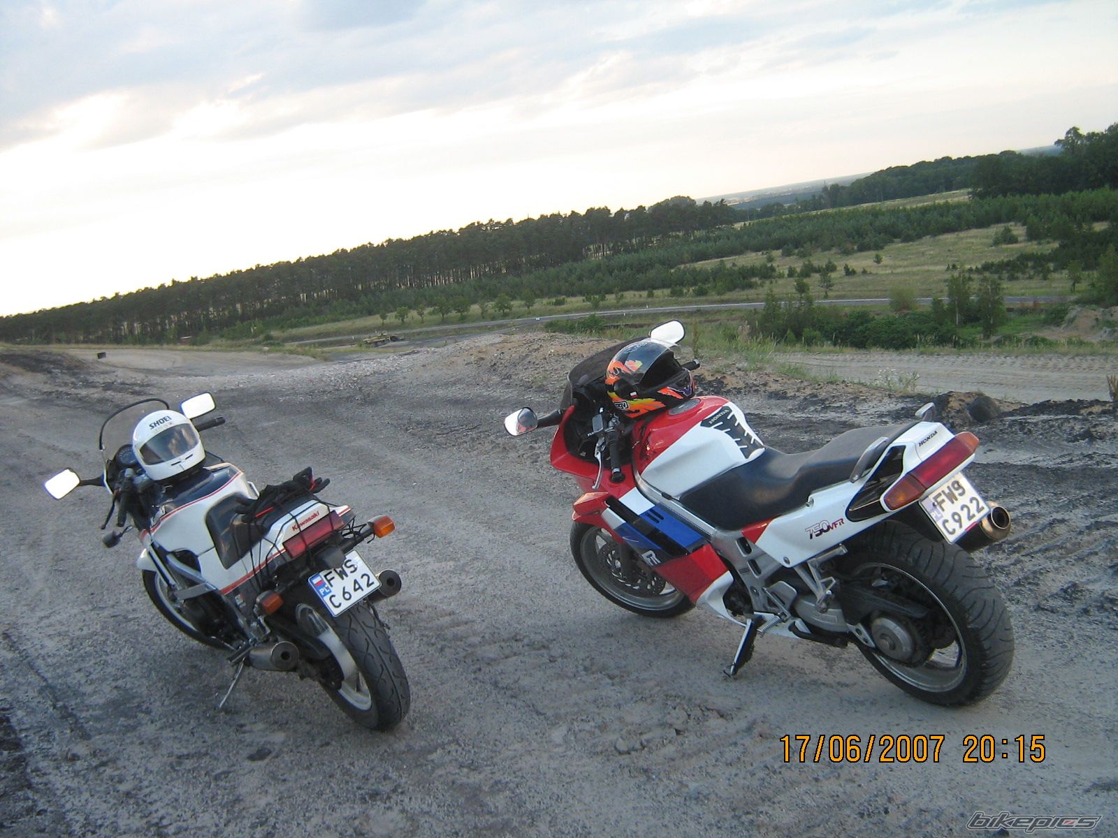 Photo 935023