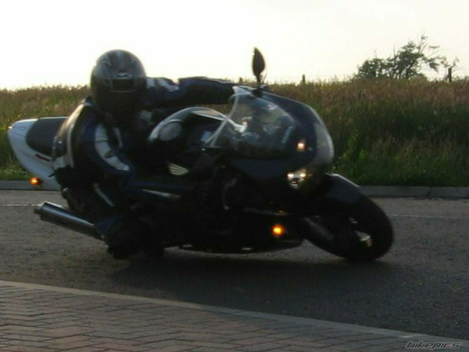Bike Photo 935993