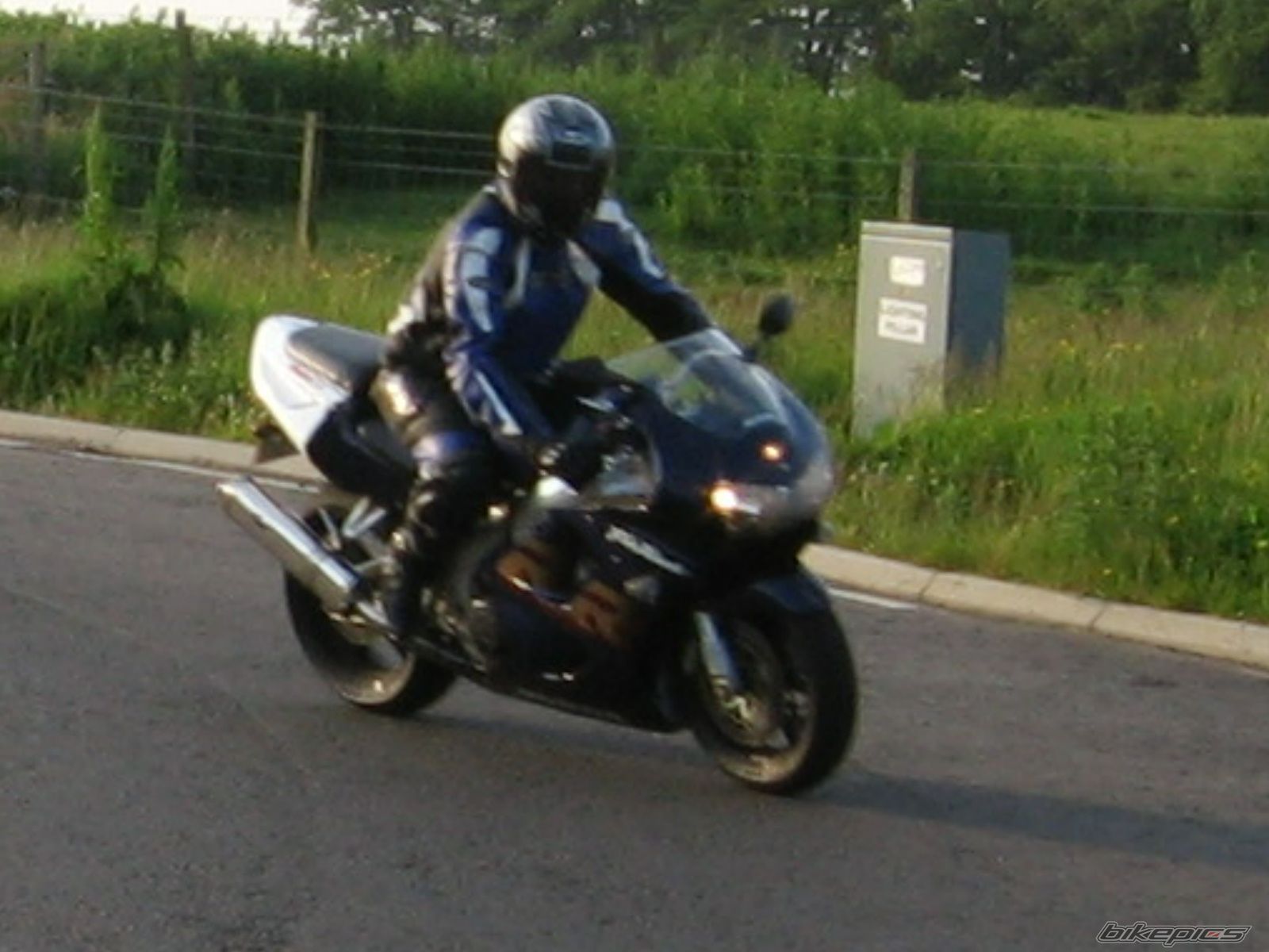 Bike Photo 936039