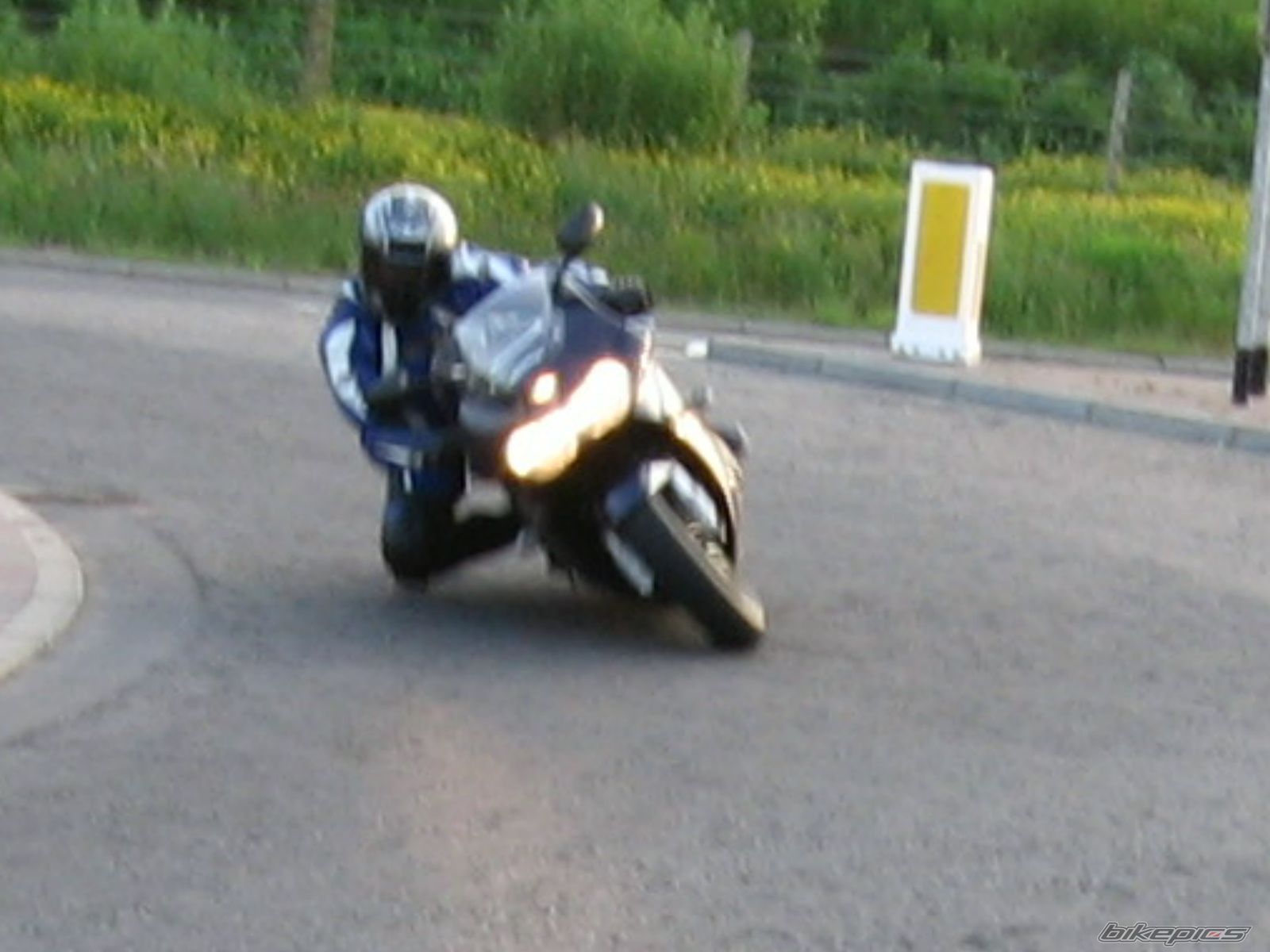 Bike Photo 936045