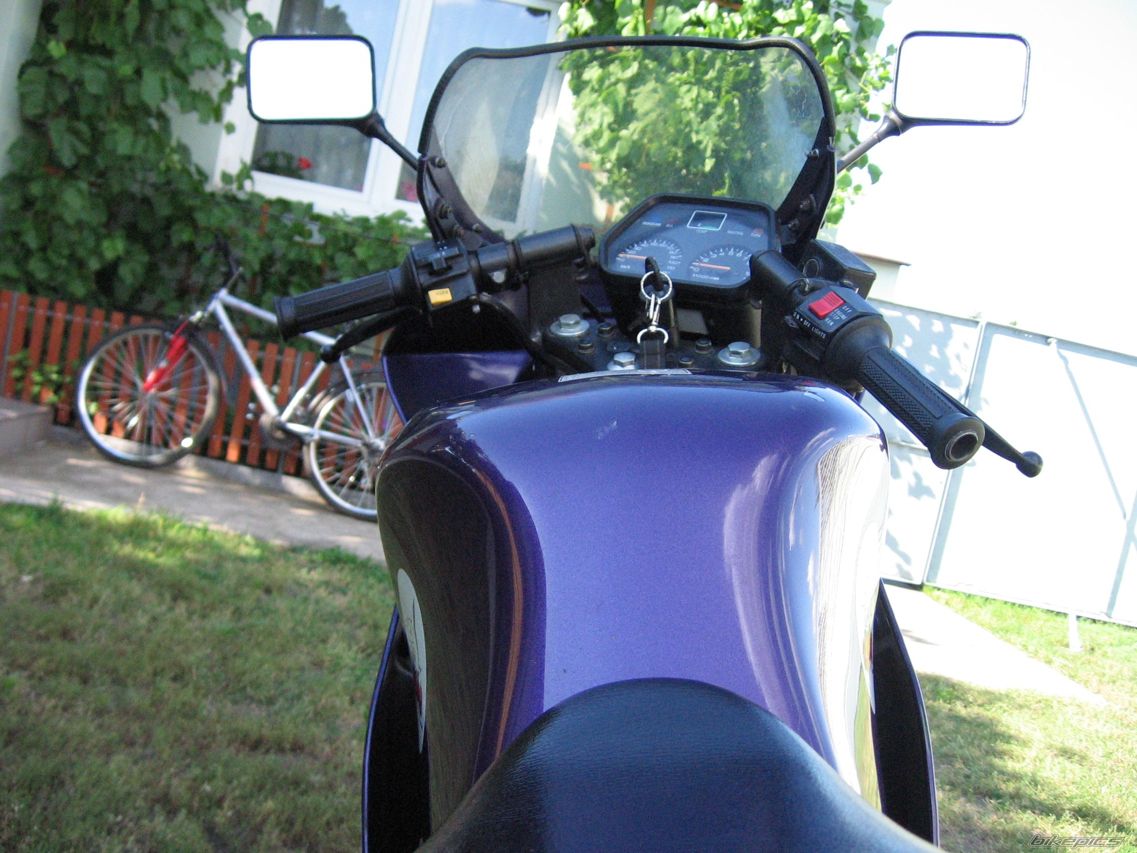 Bike Photo 936099