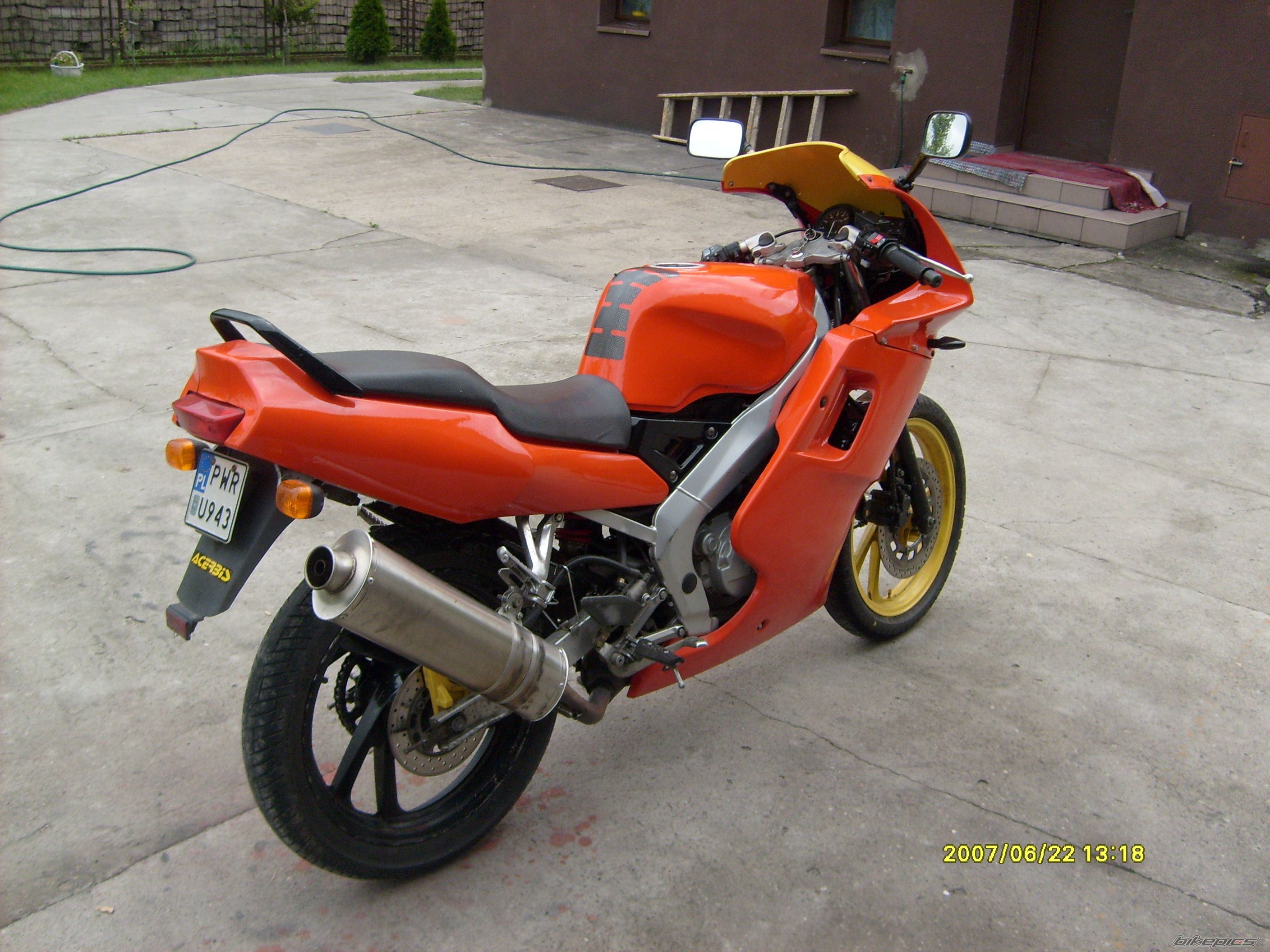 Photo 939529