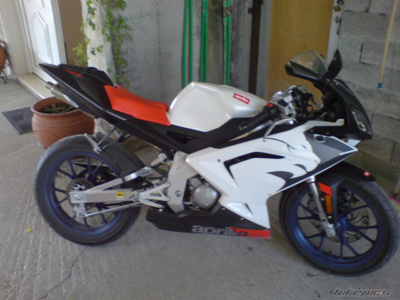 Bike Photo 939549