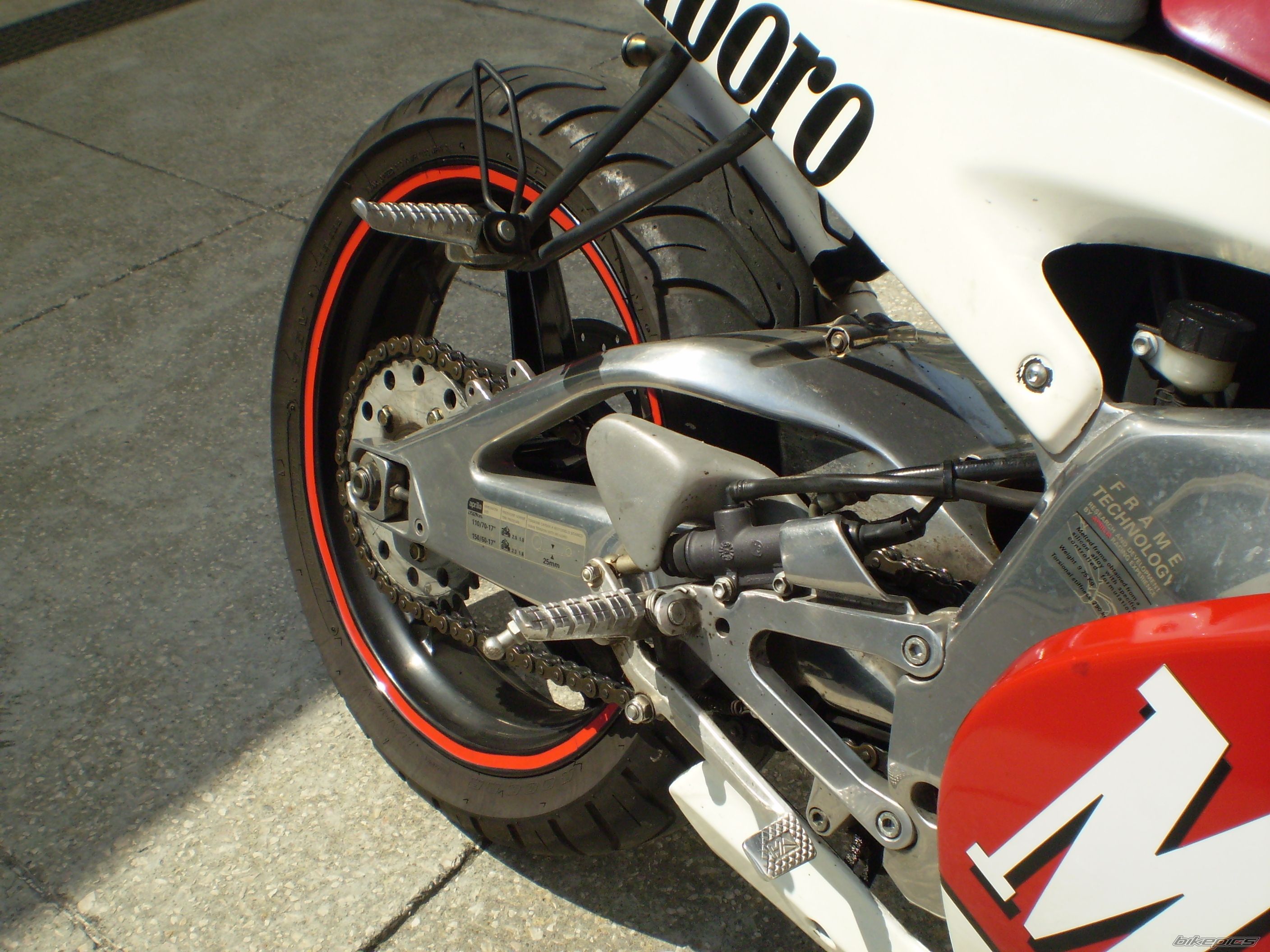 Bike Photo 939806
