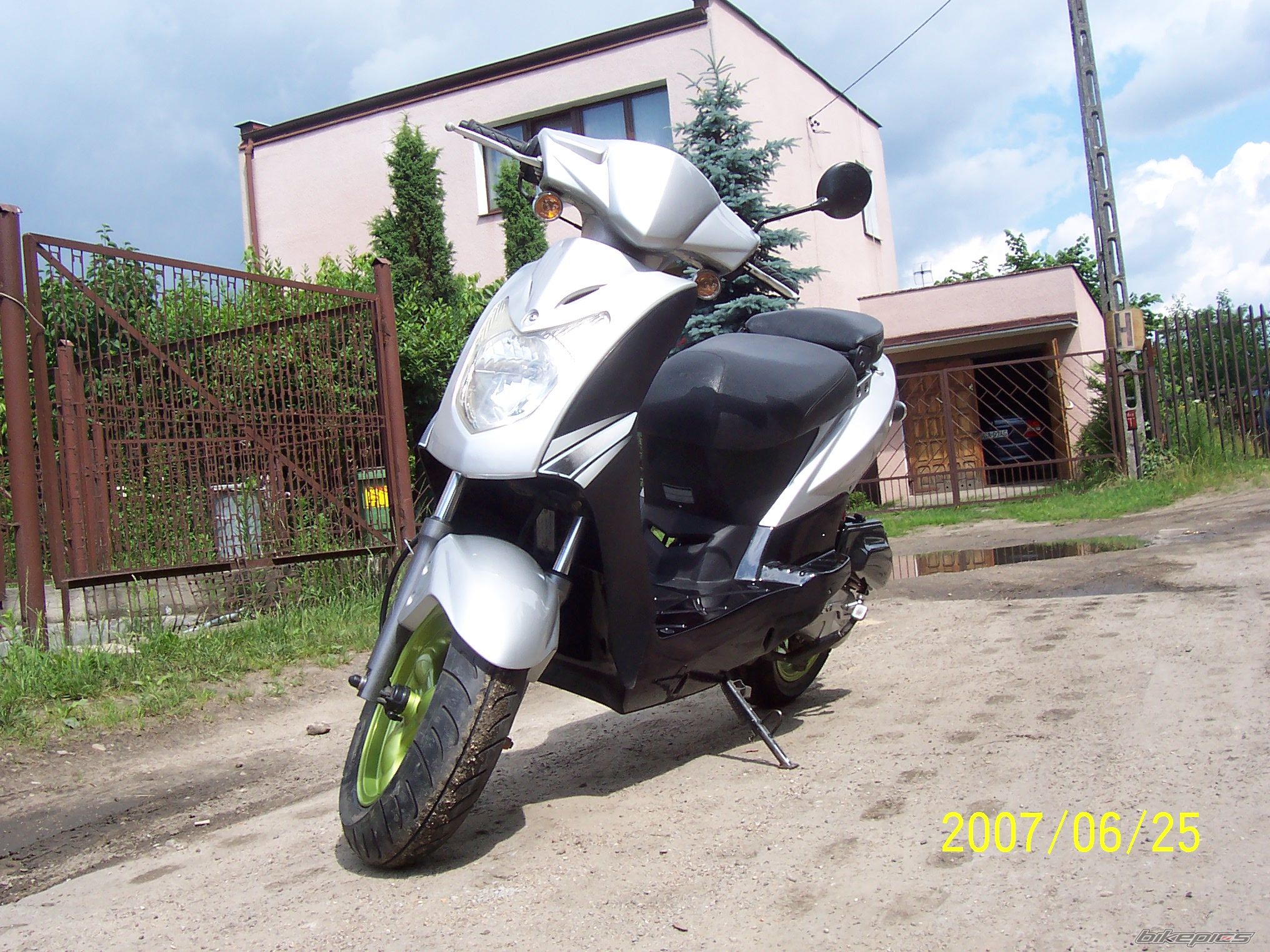 Photo 942689