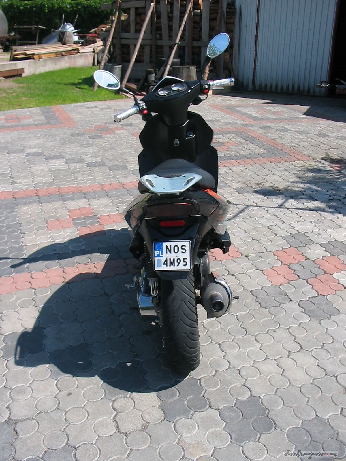 Bike Photo 943675