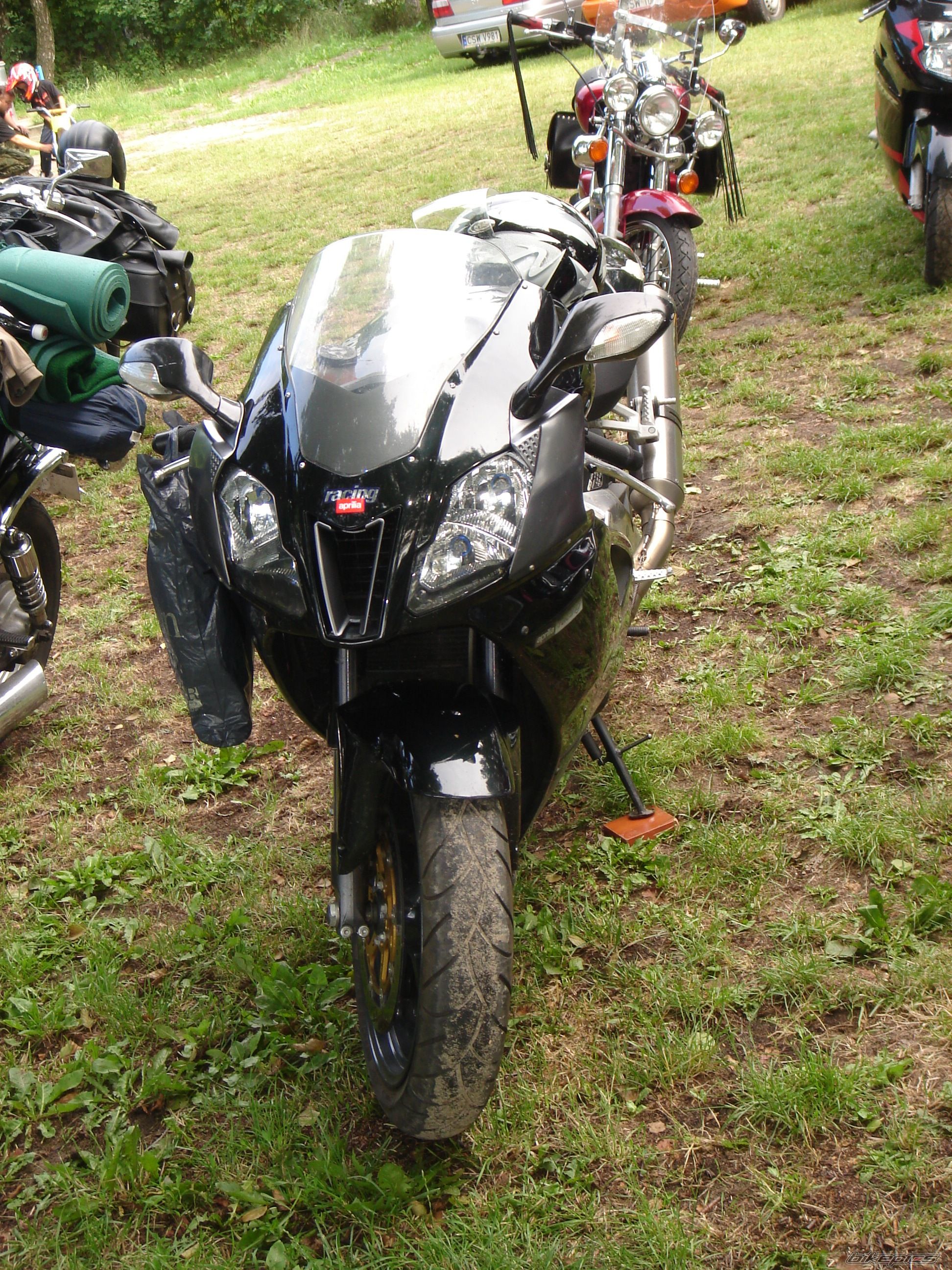 Photo 943777