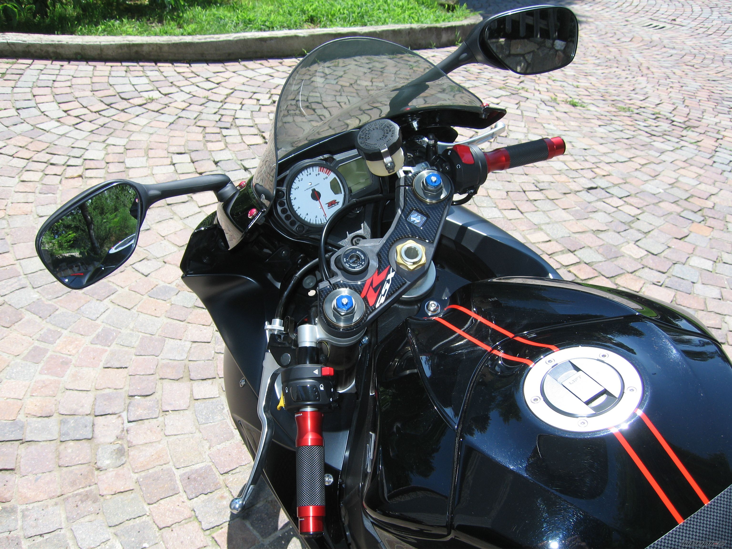 Bike Photo 943896