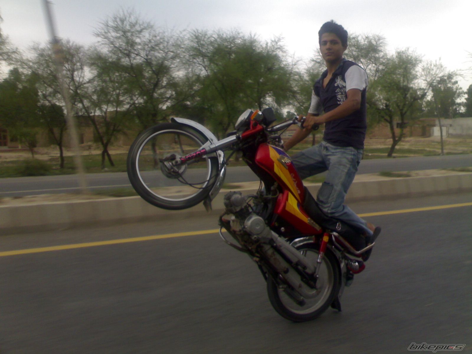 Photo 943906