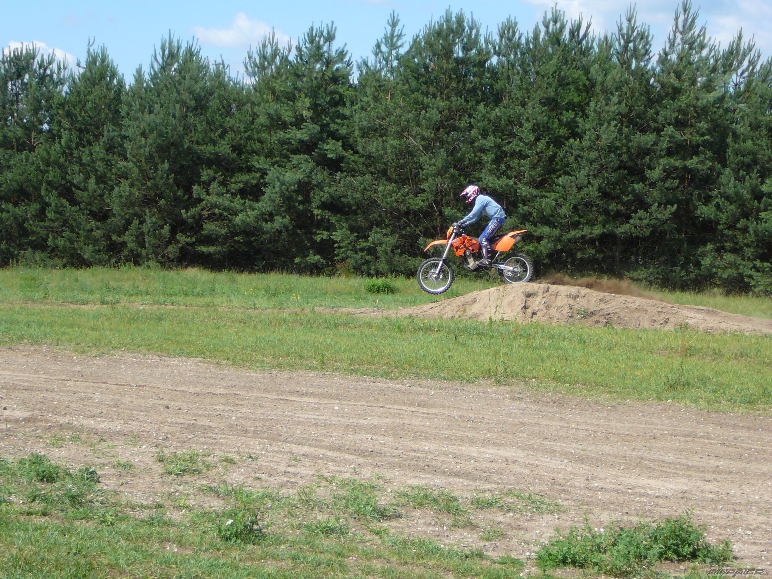 Bike Photo 946771