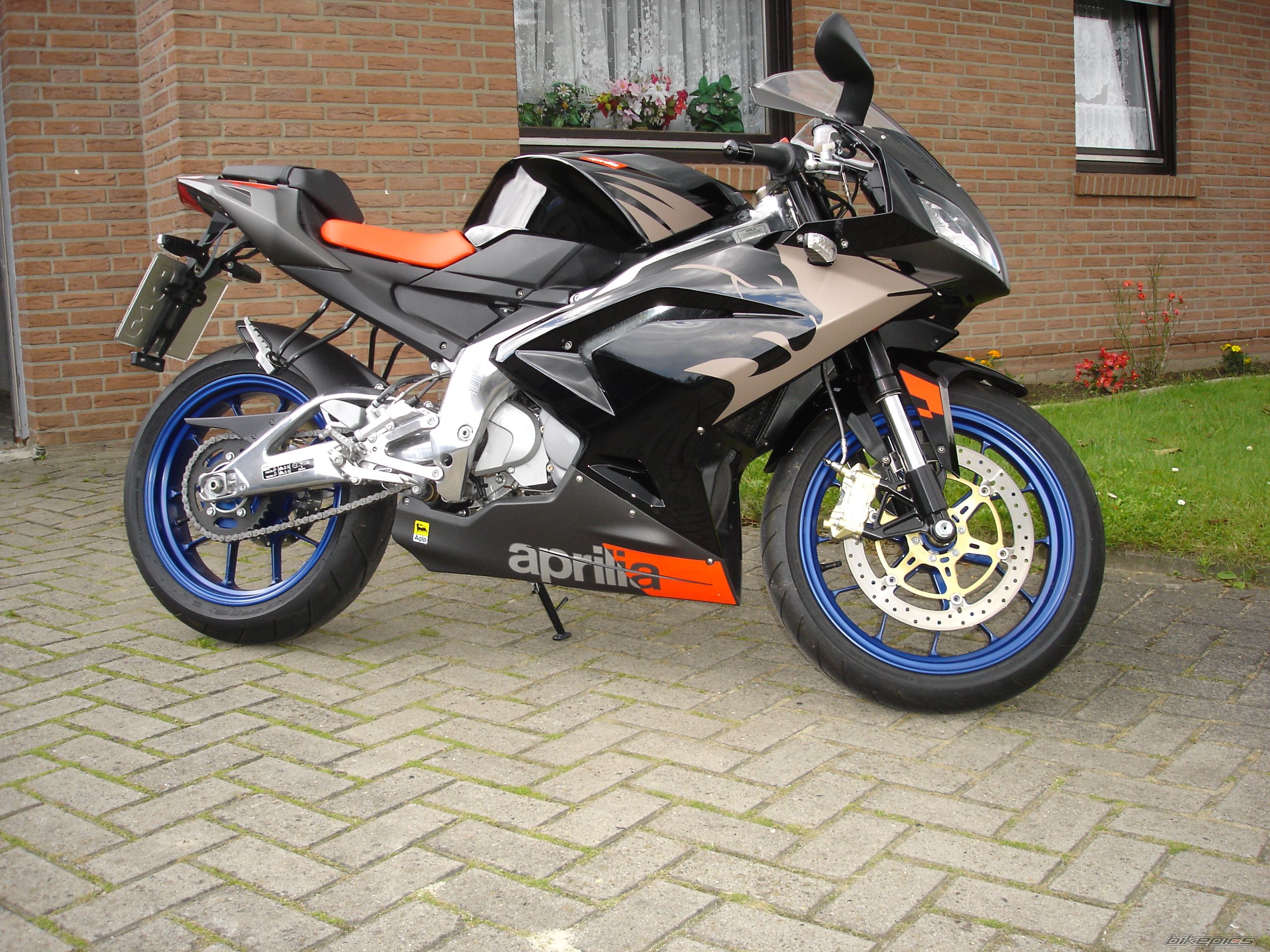 Bike Photo 948123