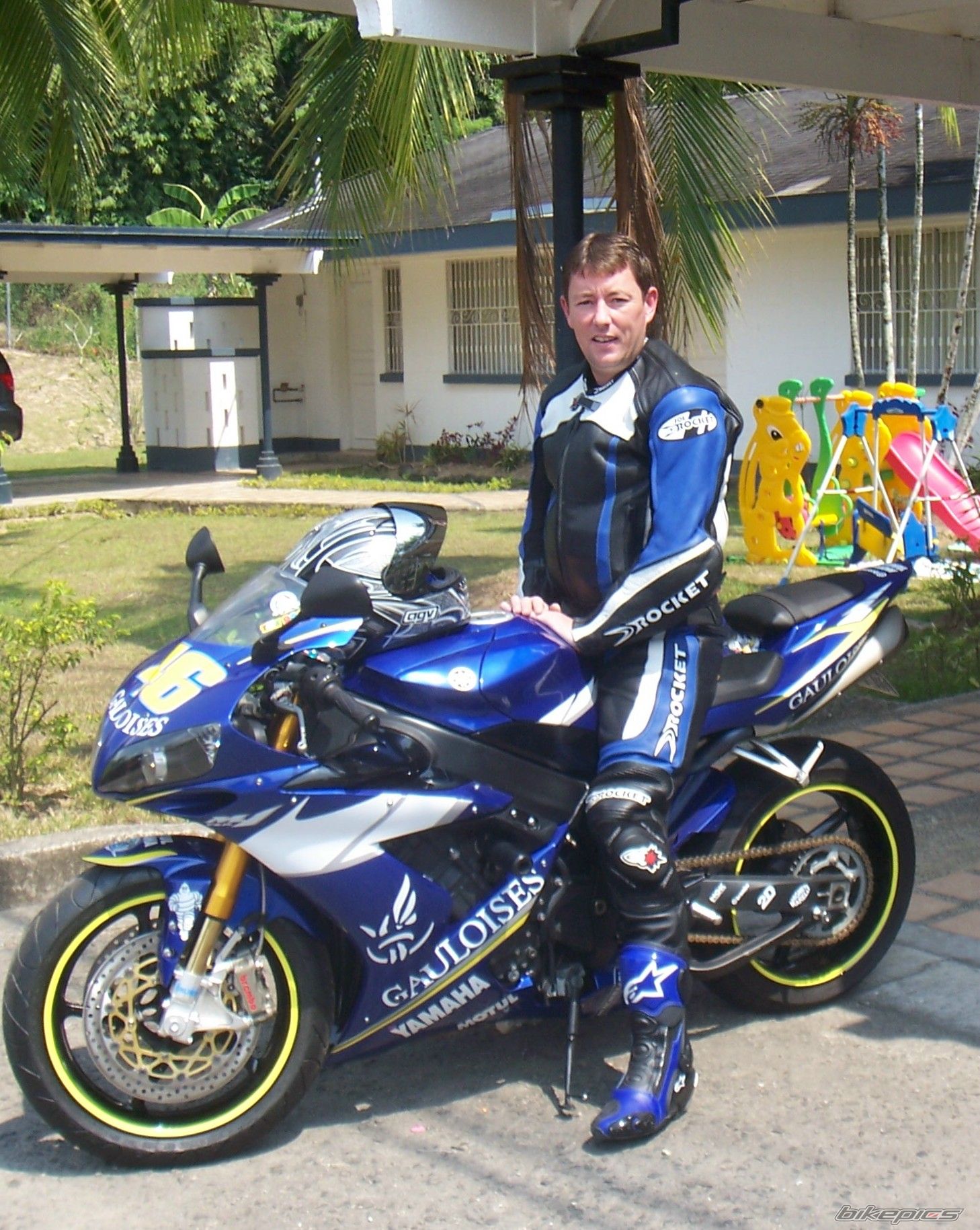 Bike Photo 948134