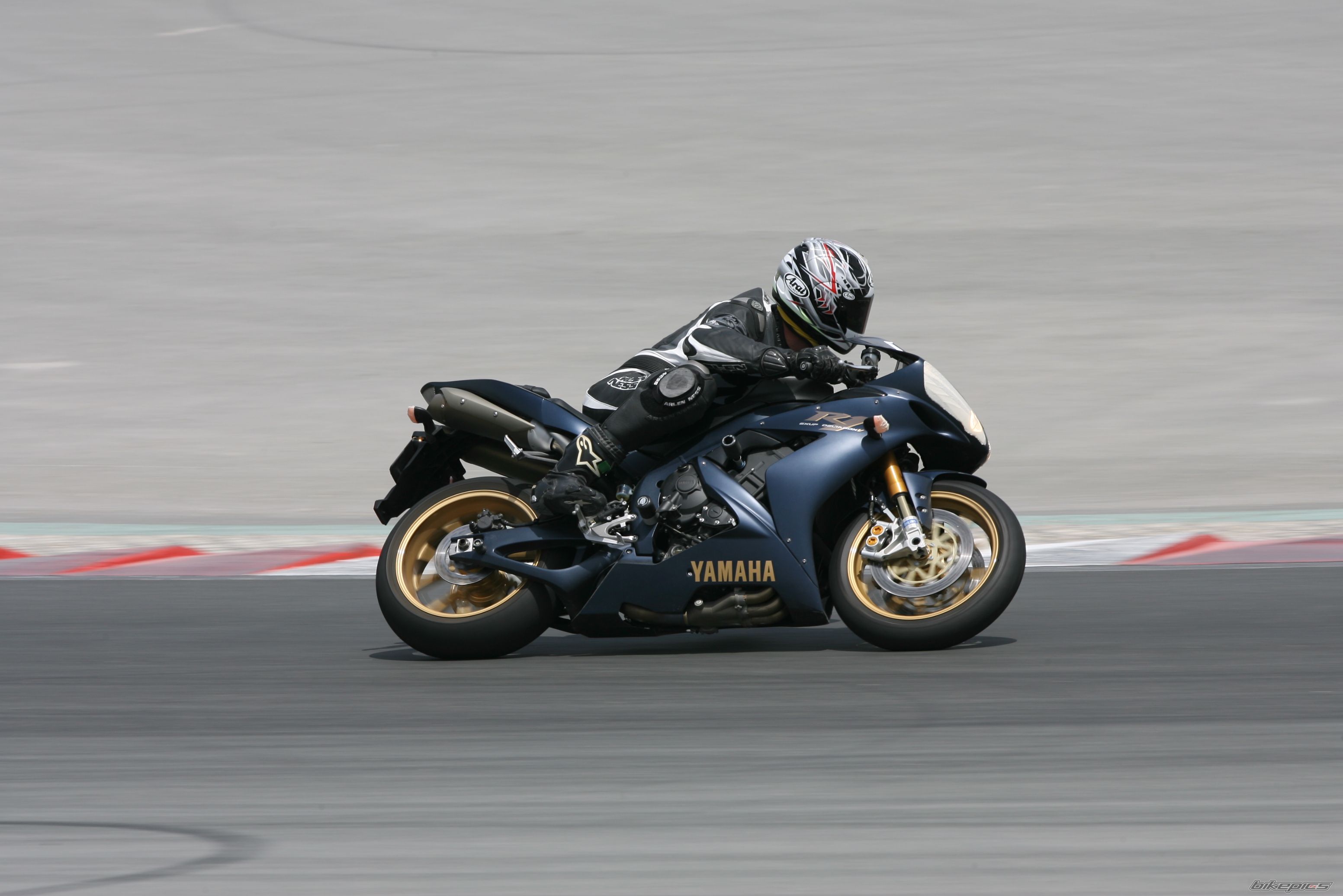 Bike Photo 950355