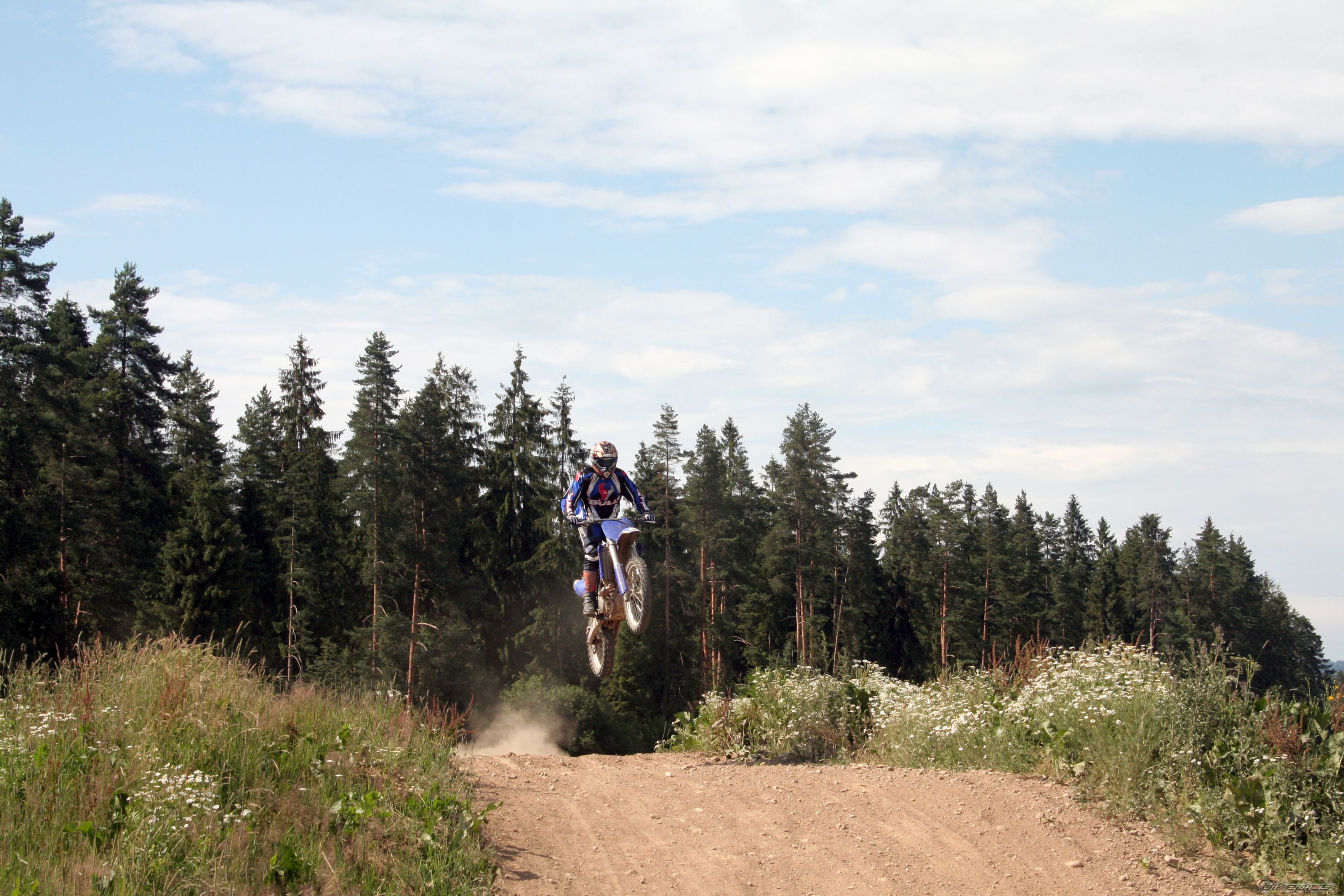 Bike Photo 950527