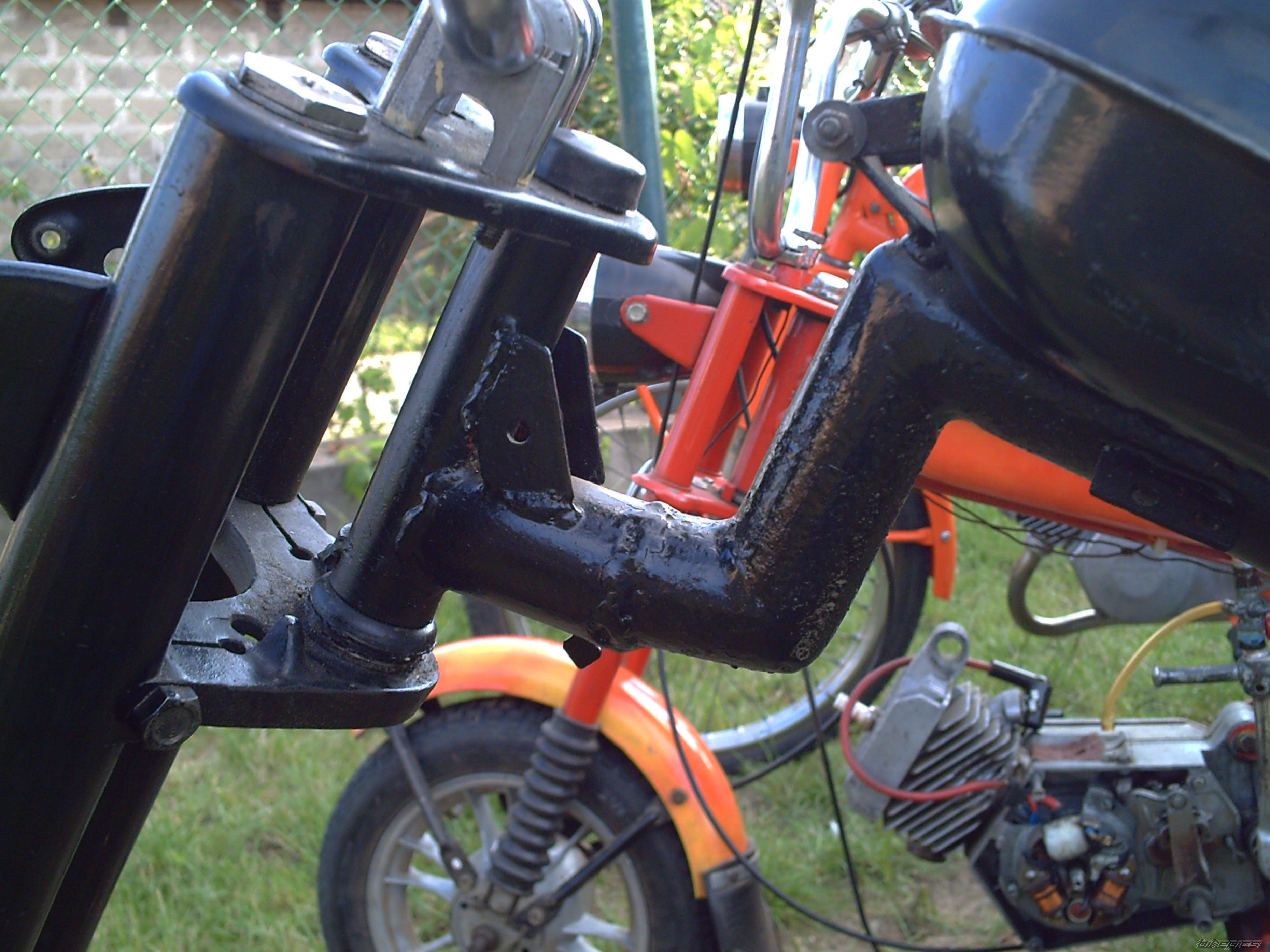 Bike Photo 950528
