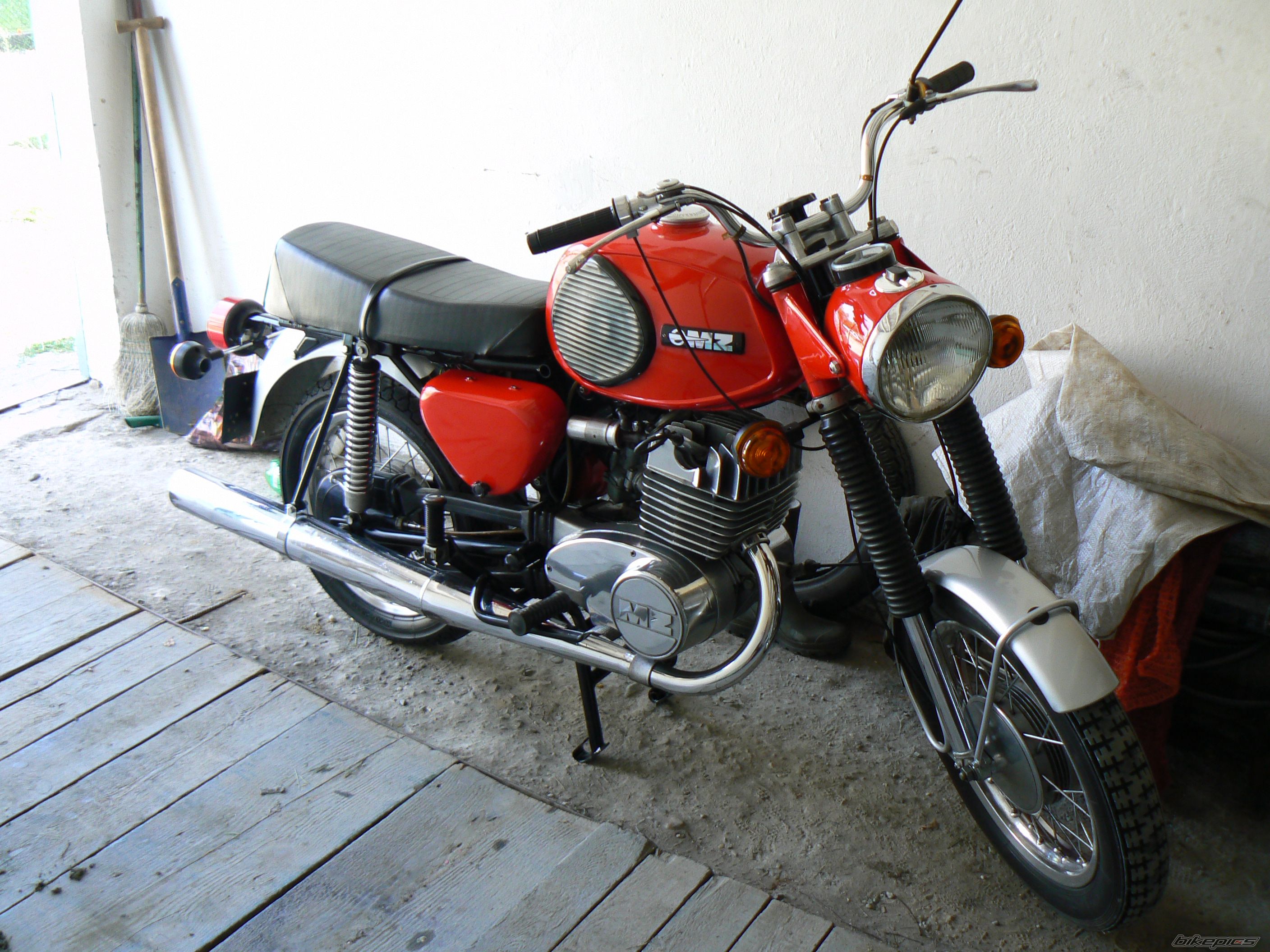 Bike Photo 950529