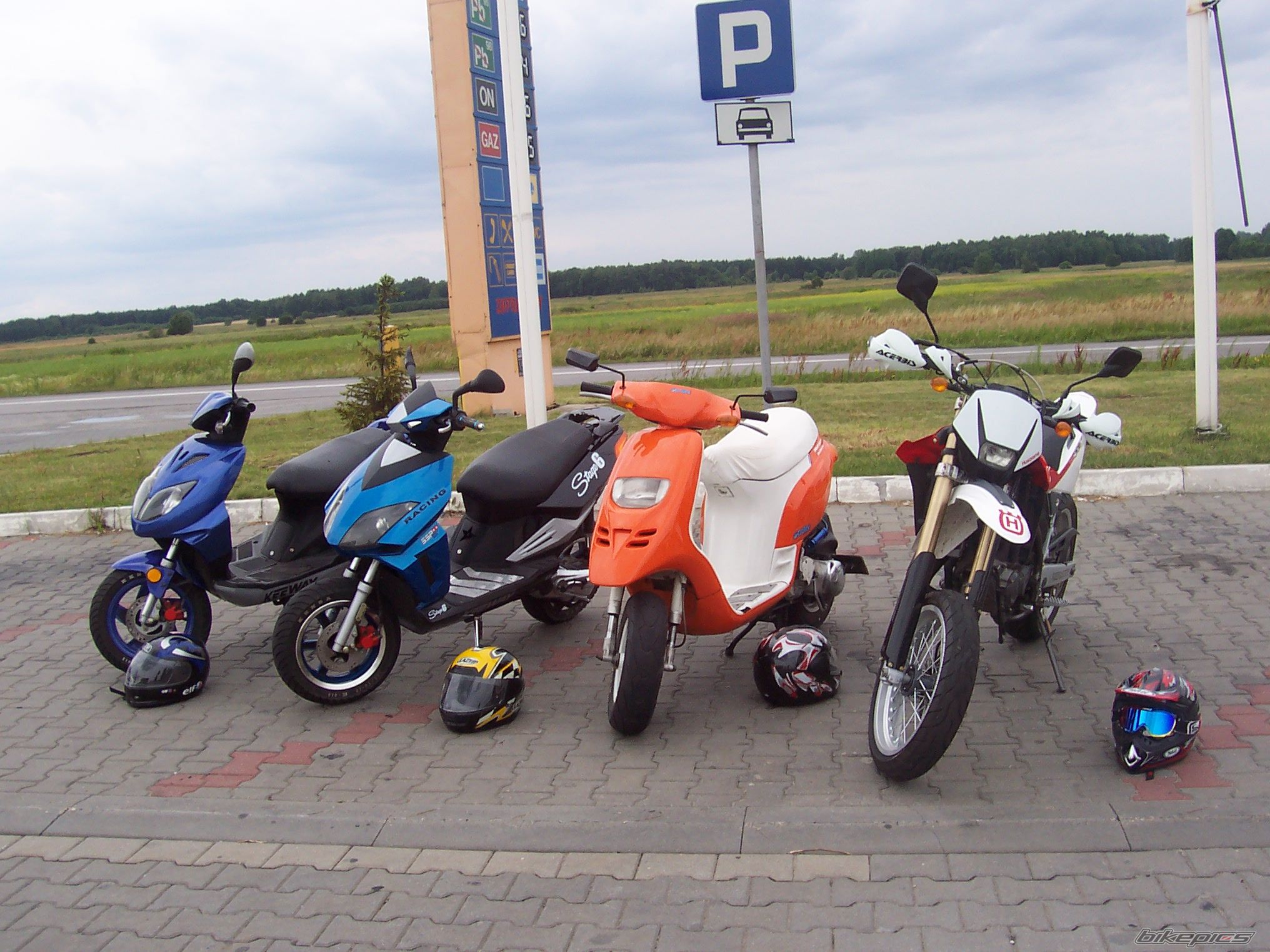 Photo 953865