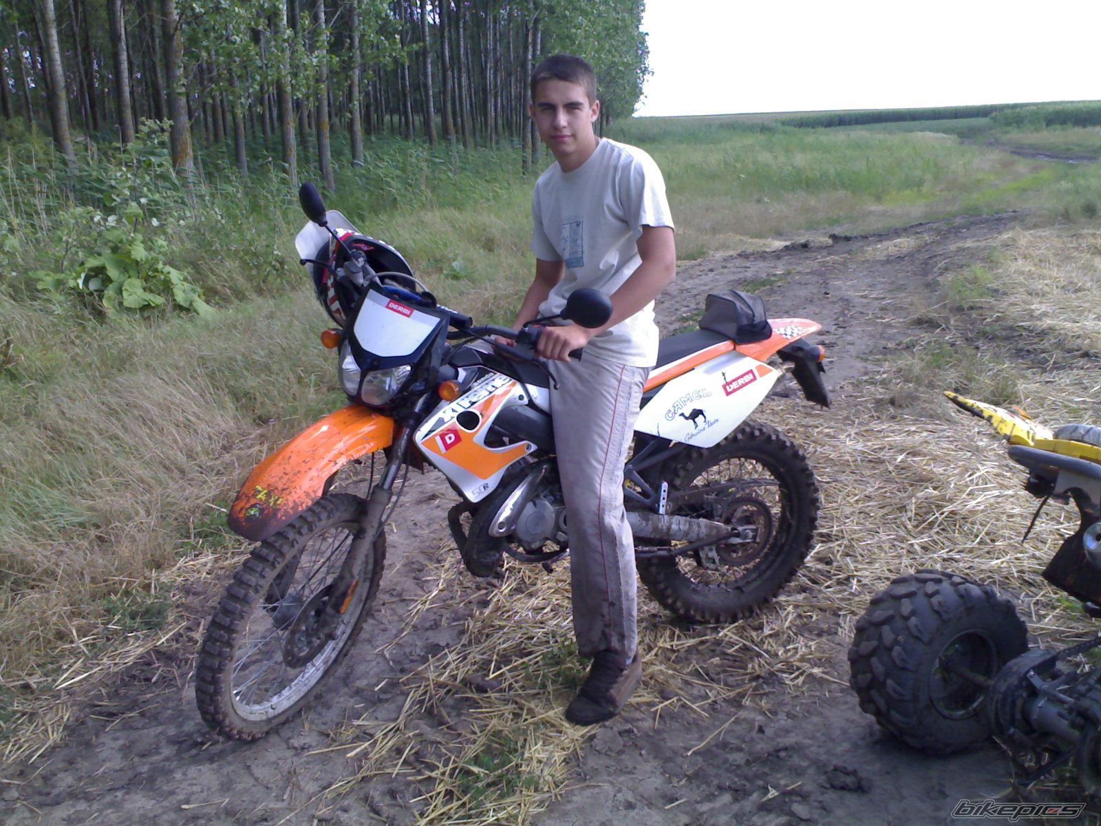 Photo 953898