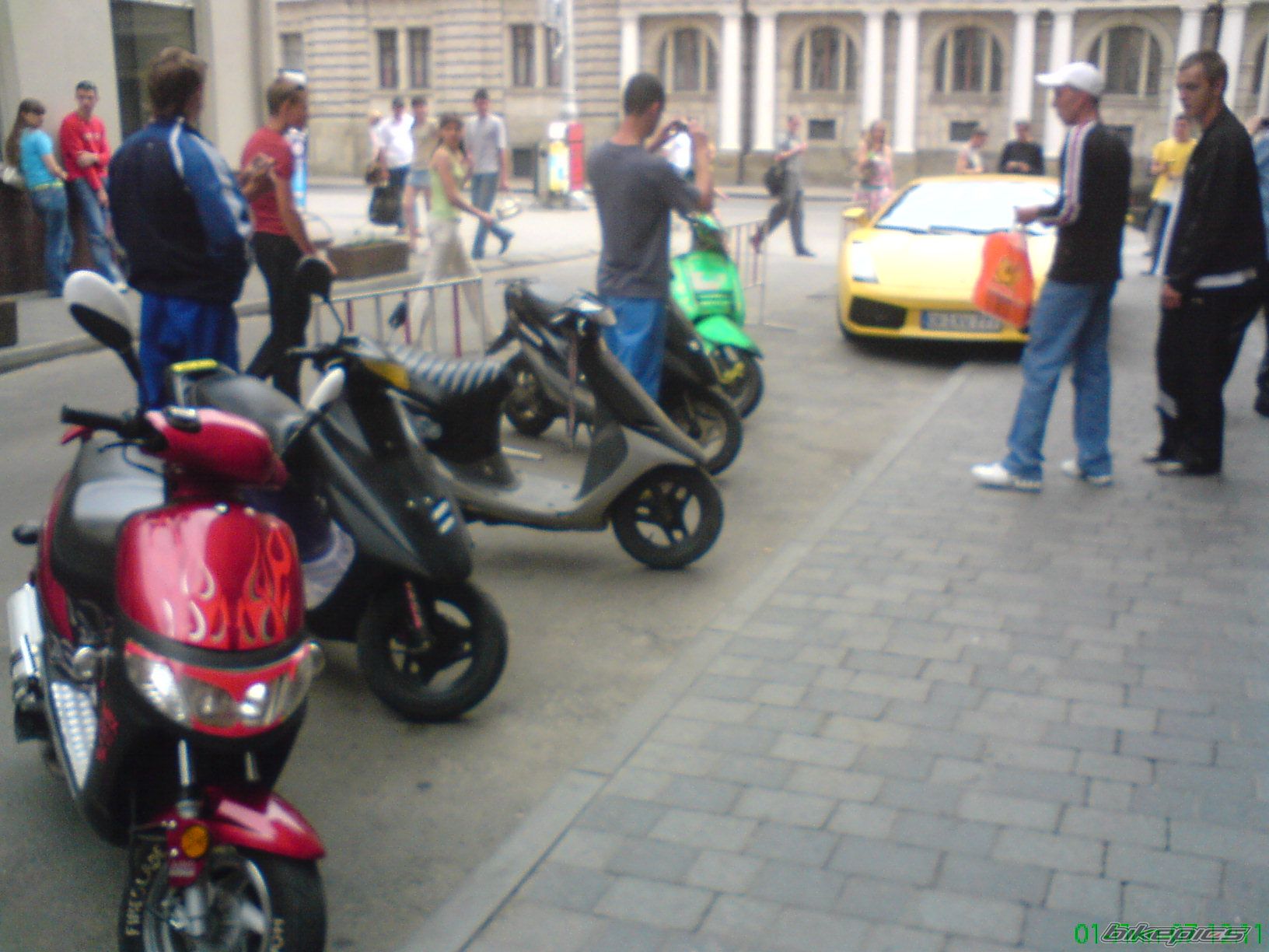 Photo 953937