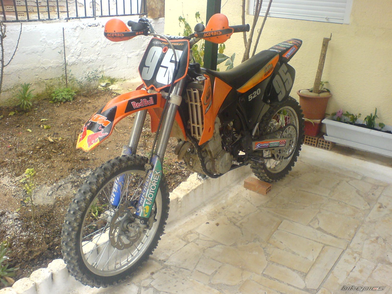 Photo 957599
