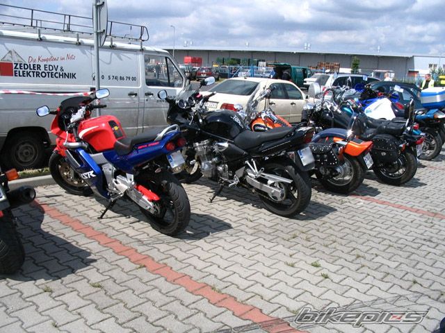Photo 957703