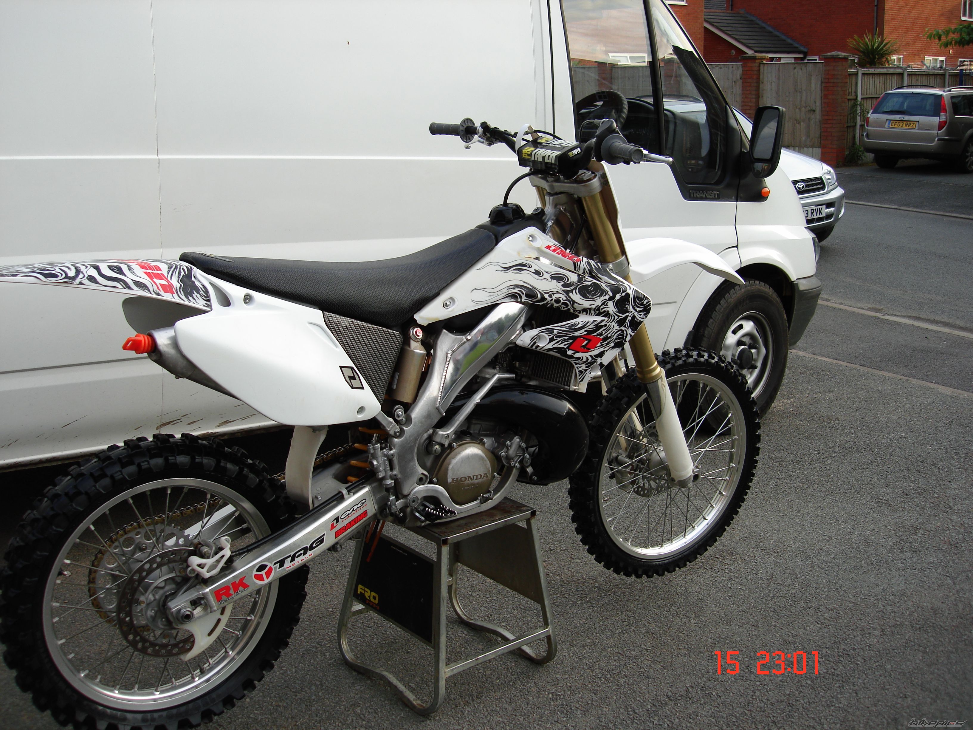 Photo 957995