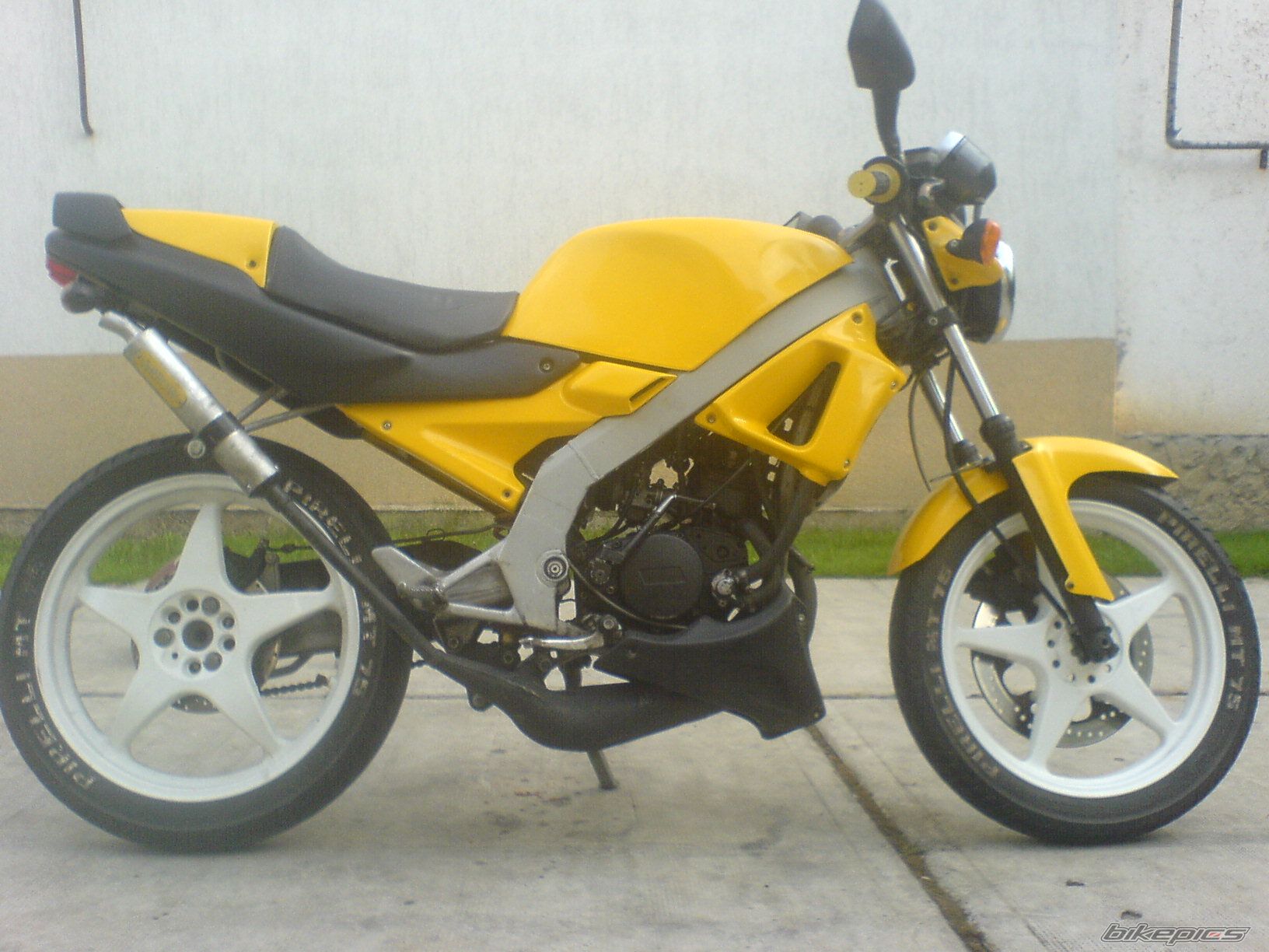 Bike Photo 959436