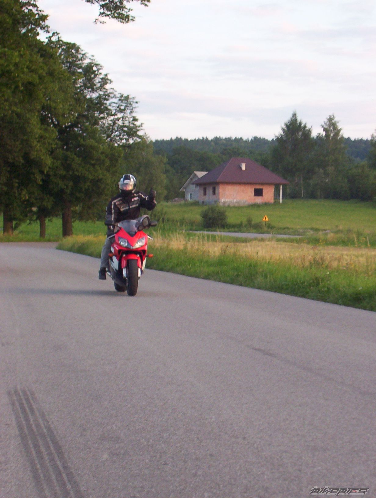 Photo 961435