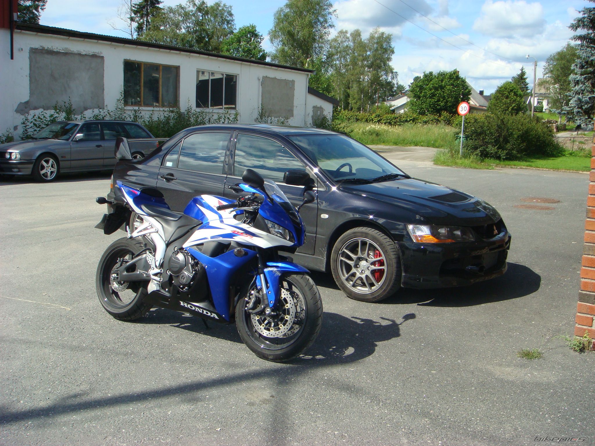 Bike Photo 962684