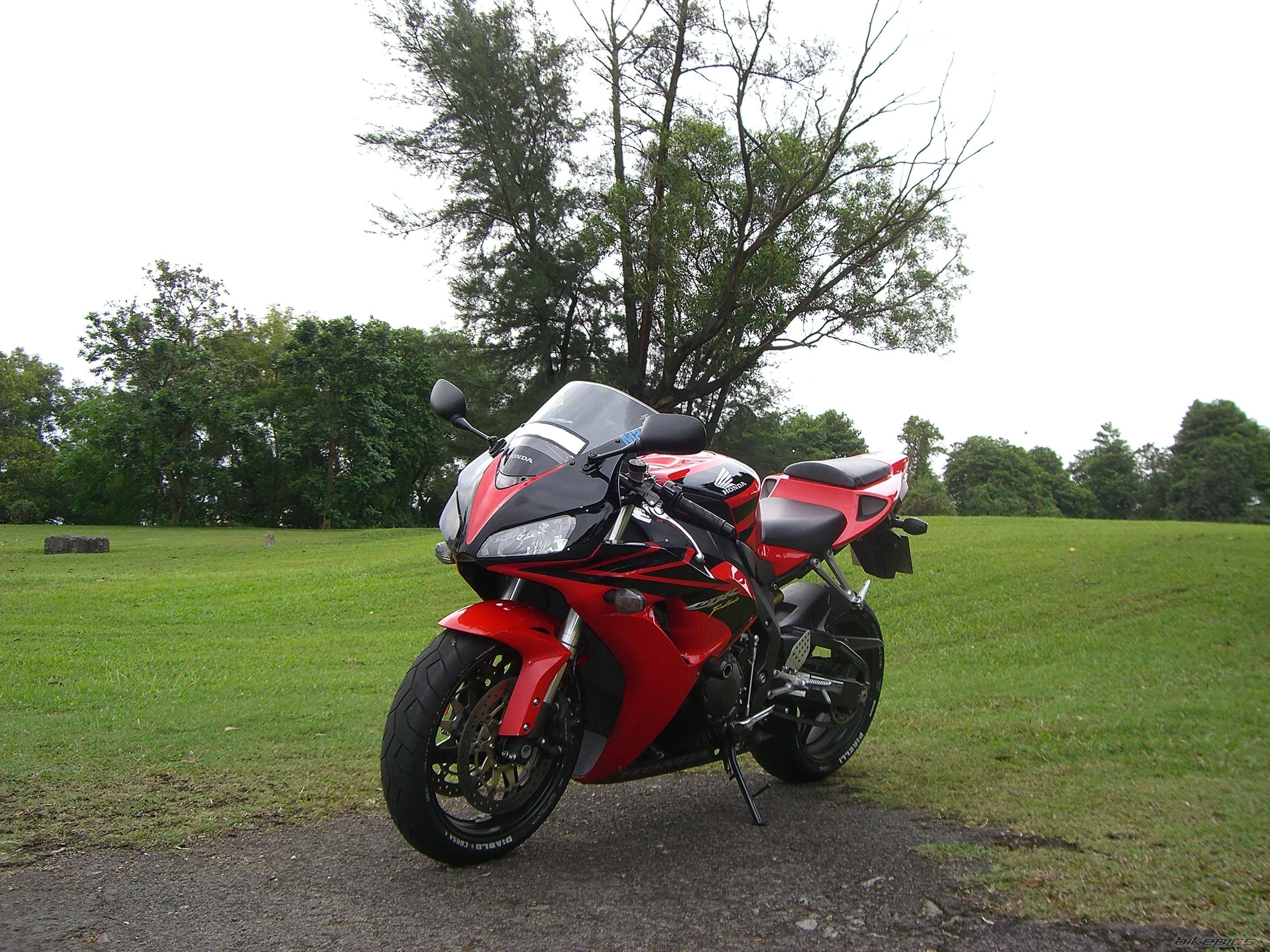 Bike Photo 963333