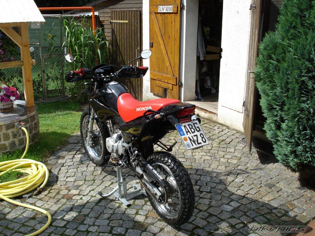 Photo 963907
