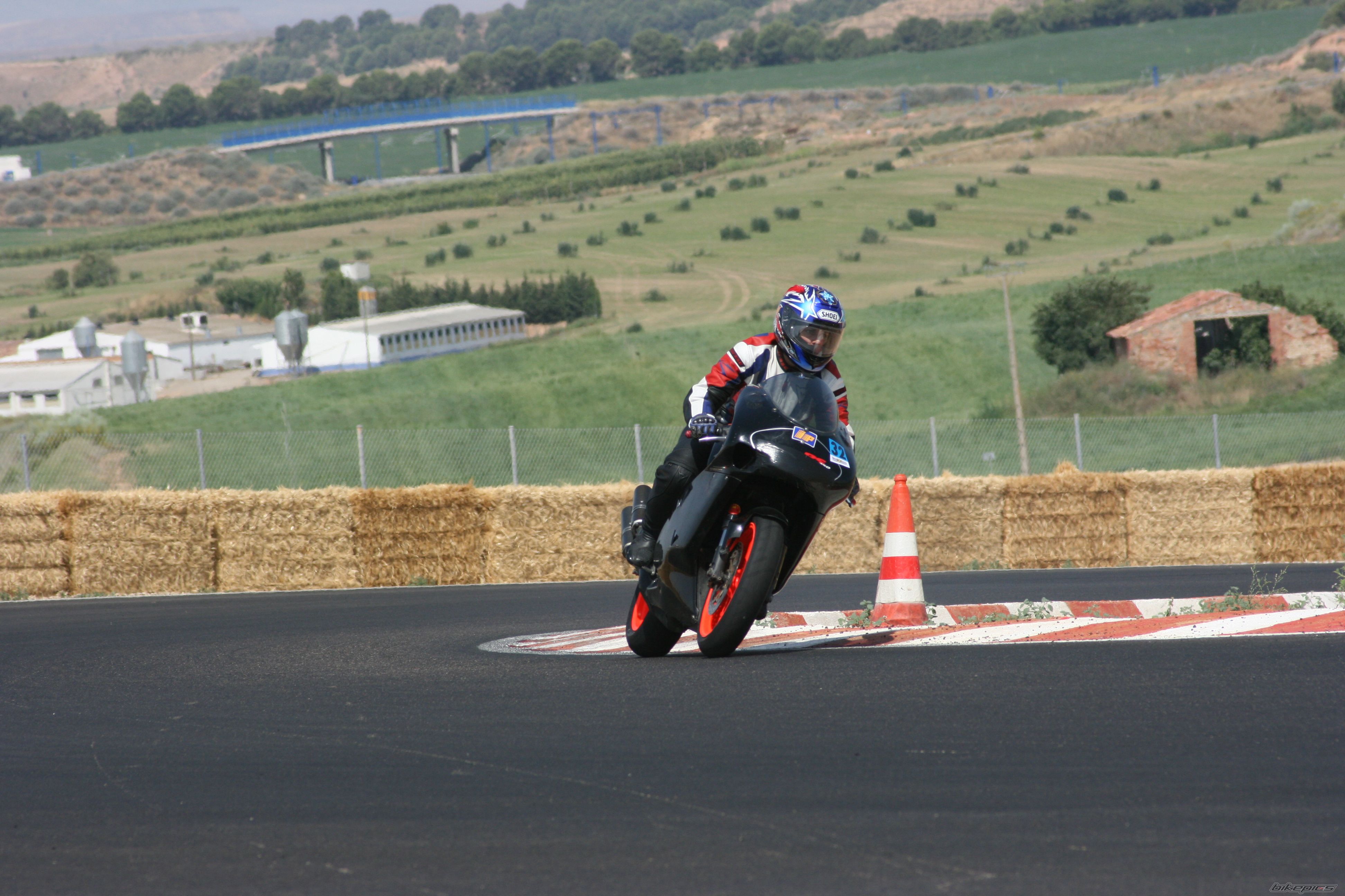Bike Photo 965757