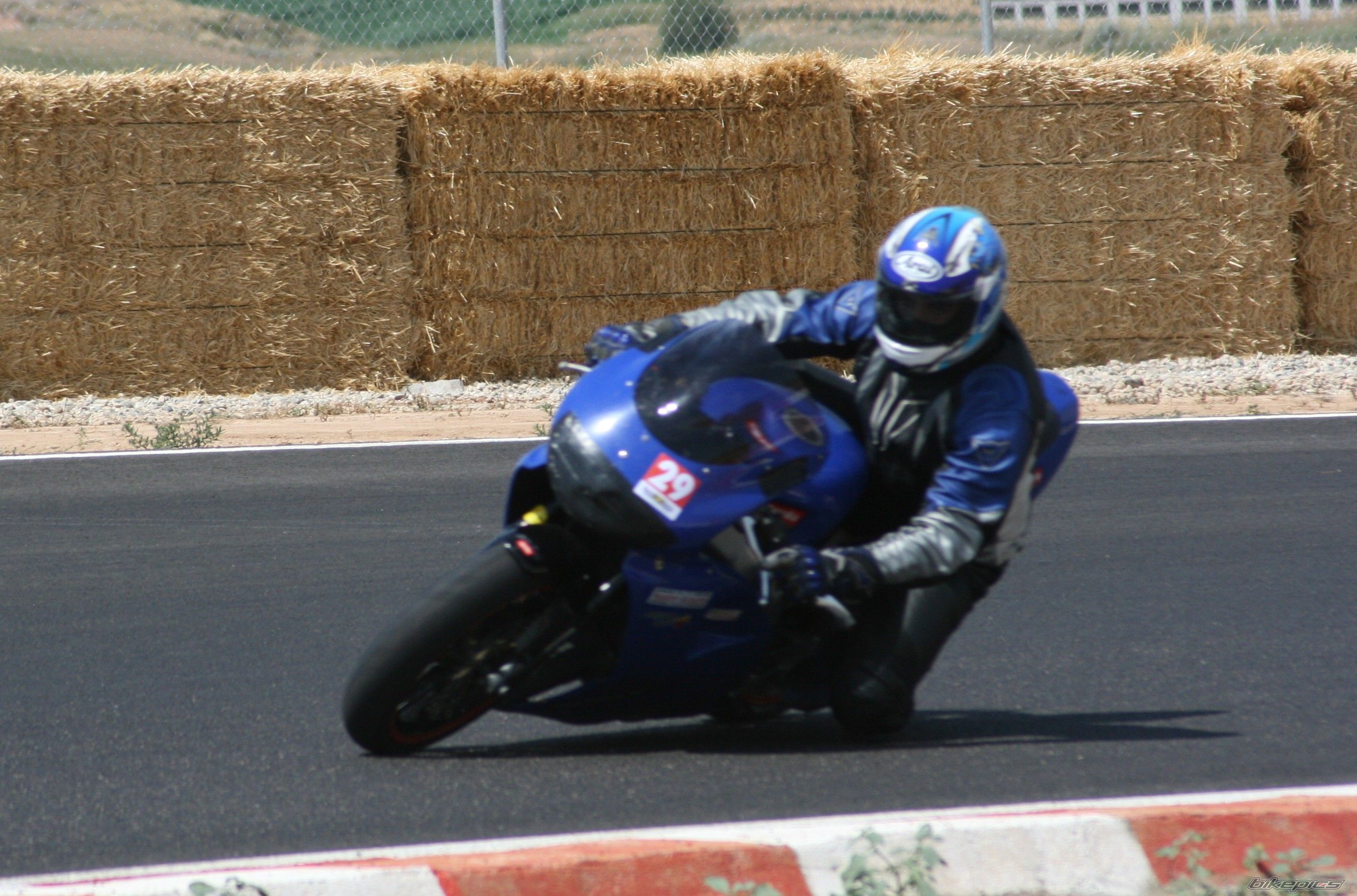Bike Photo 965763