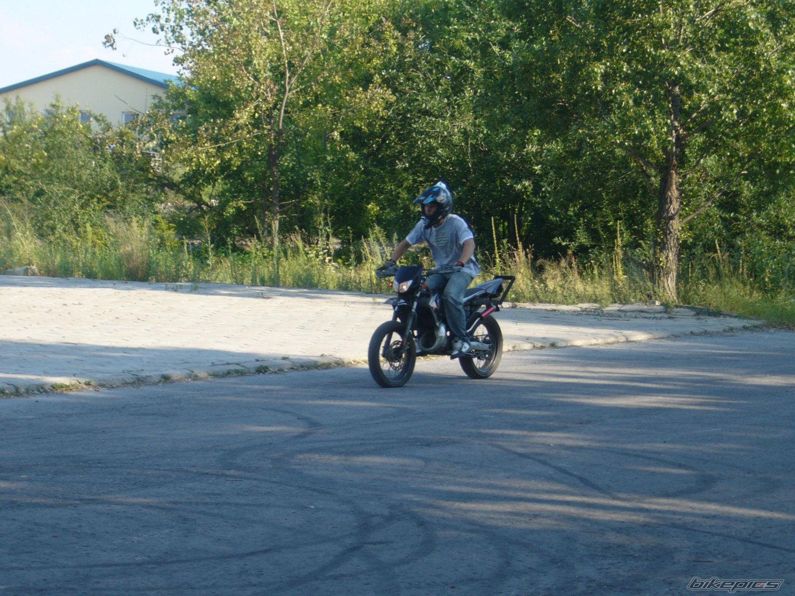 Bike Photo 965923