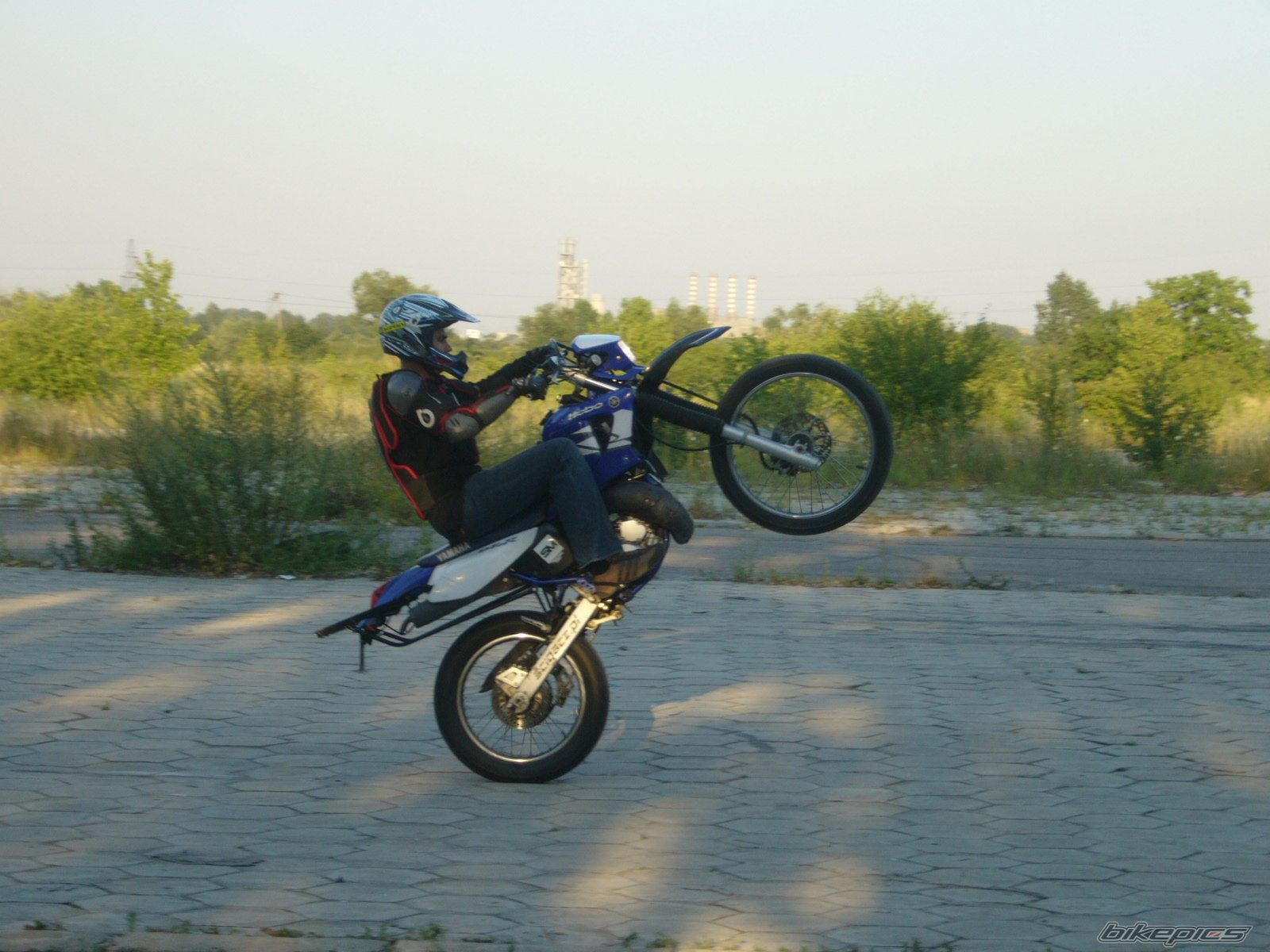 Bike Photo 966046