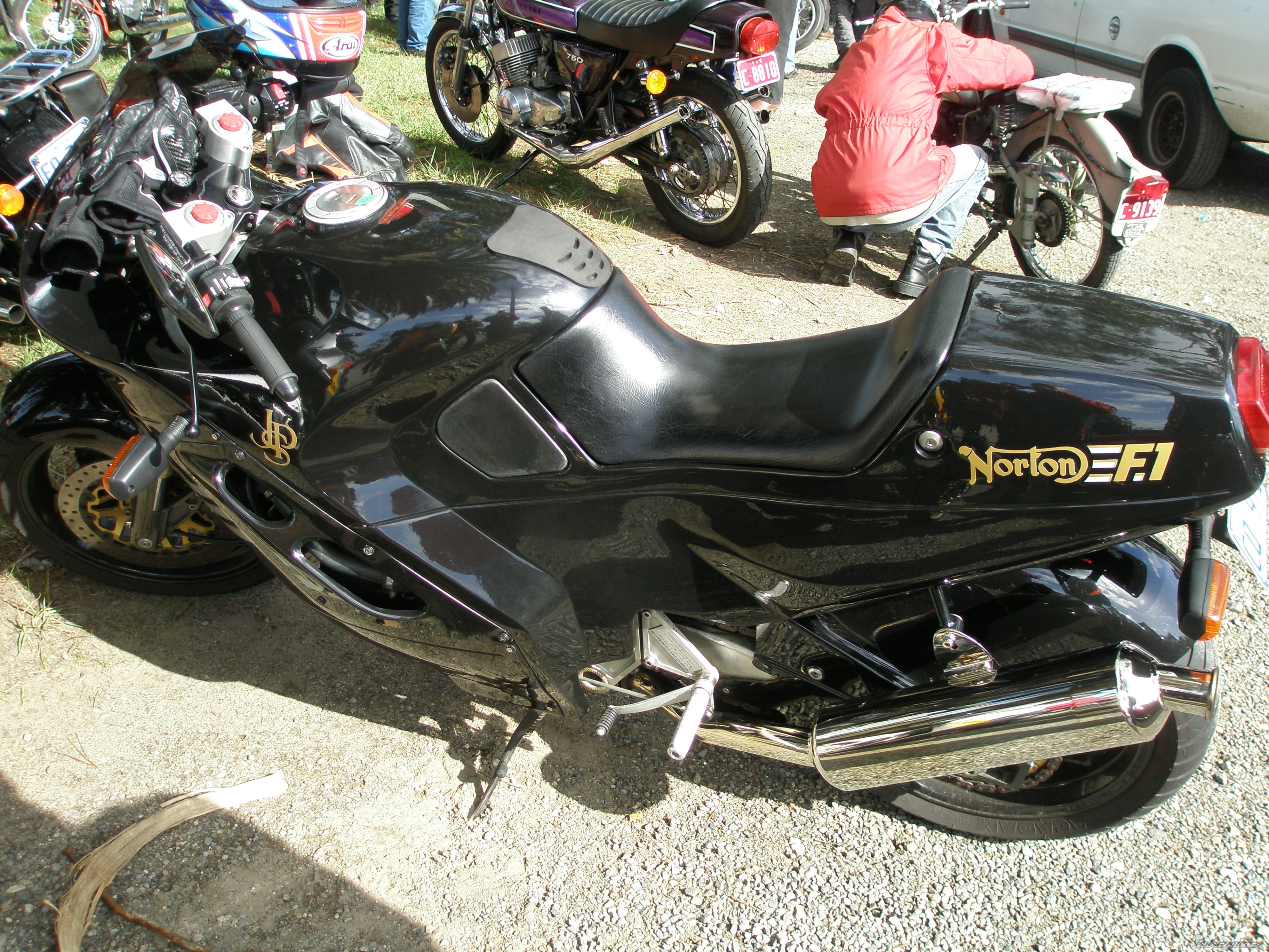 Photo 967335