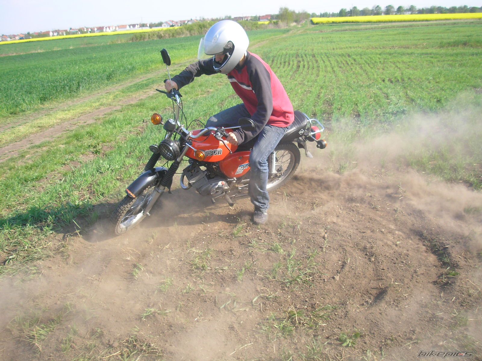 Photo 967824
