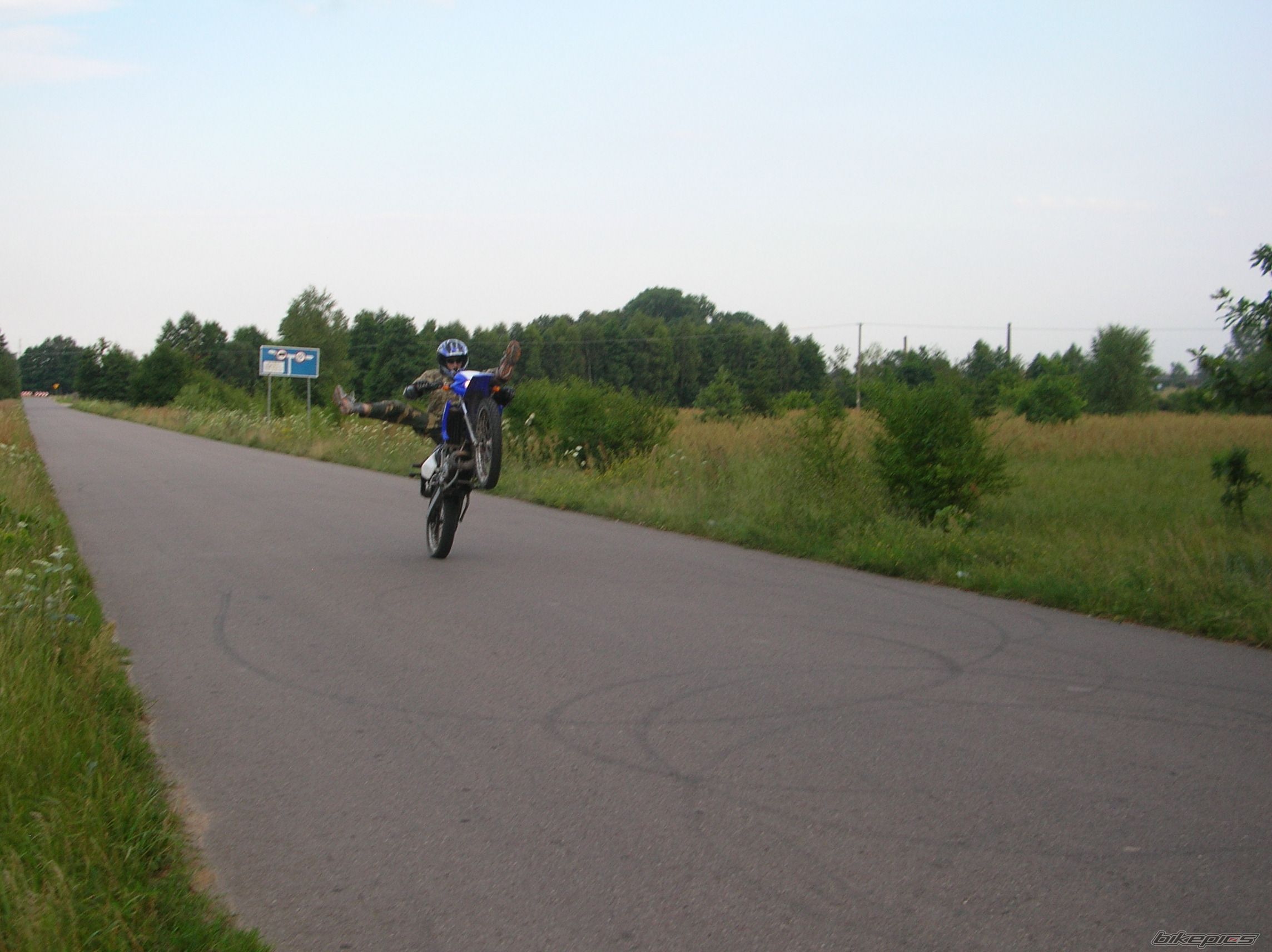 Photo 967975