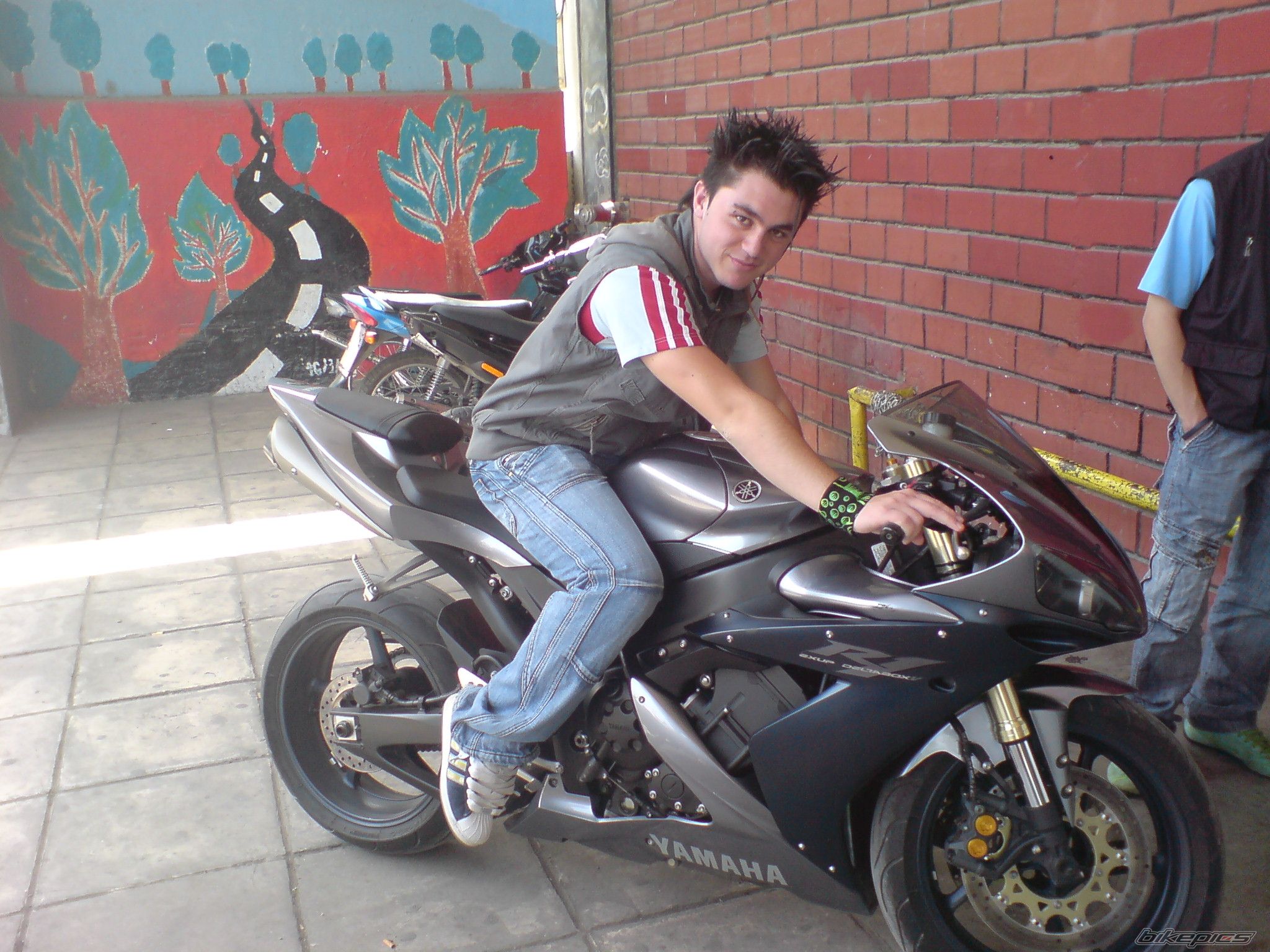 Bike Photo 968257