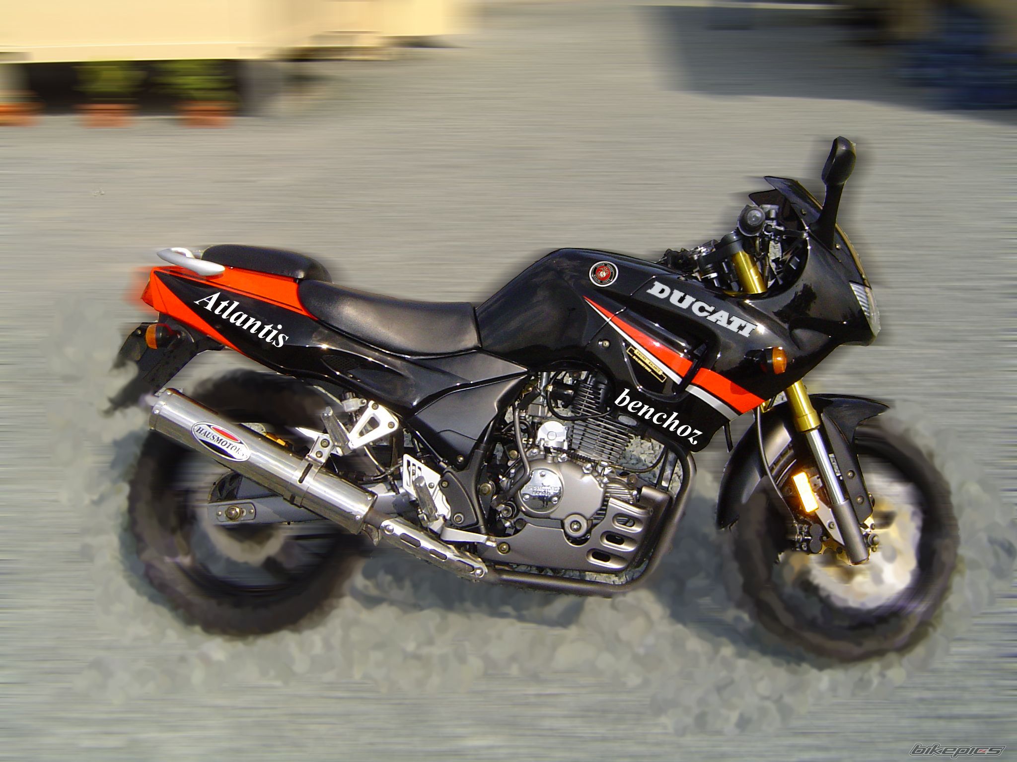 Bike Photo 971103