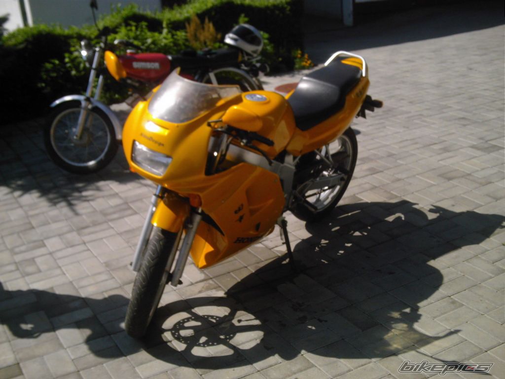 Photo 972680
