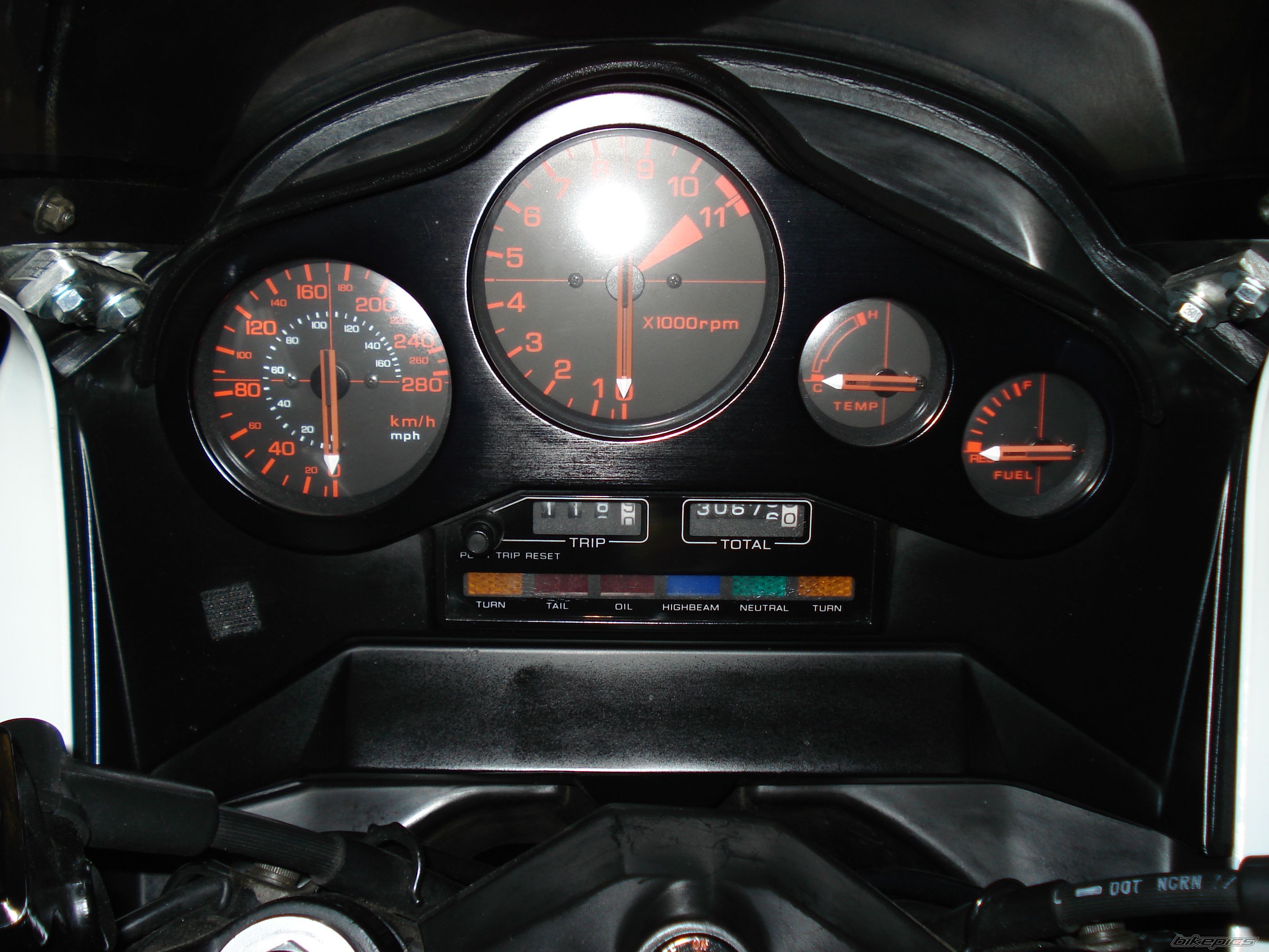 Photo 972812