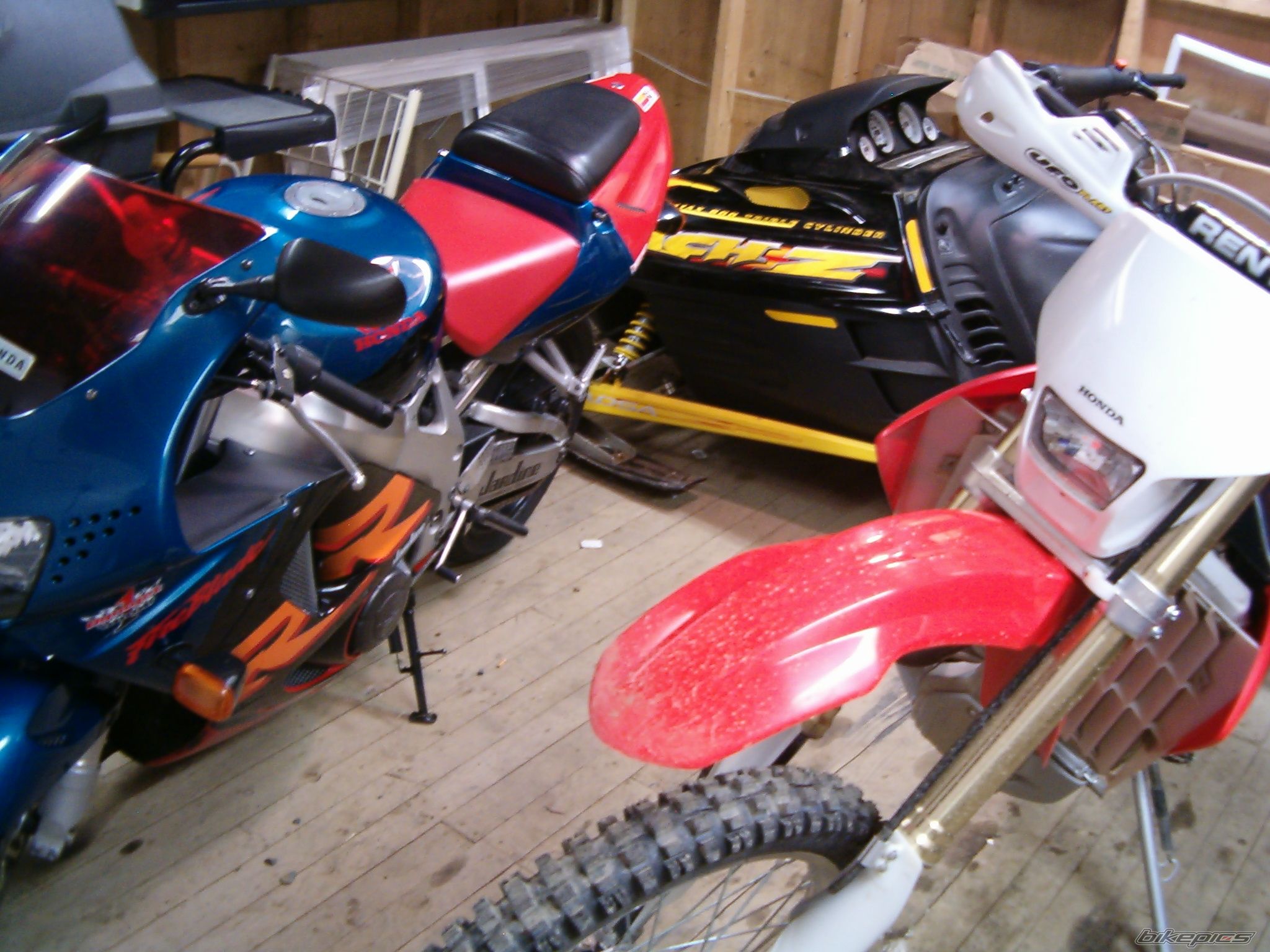 Photo 972880