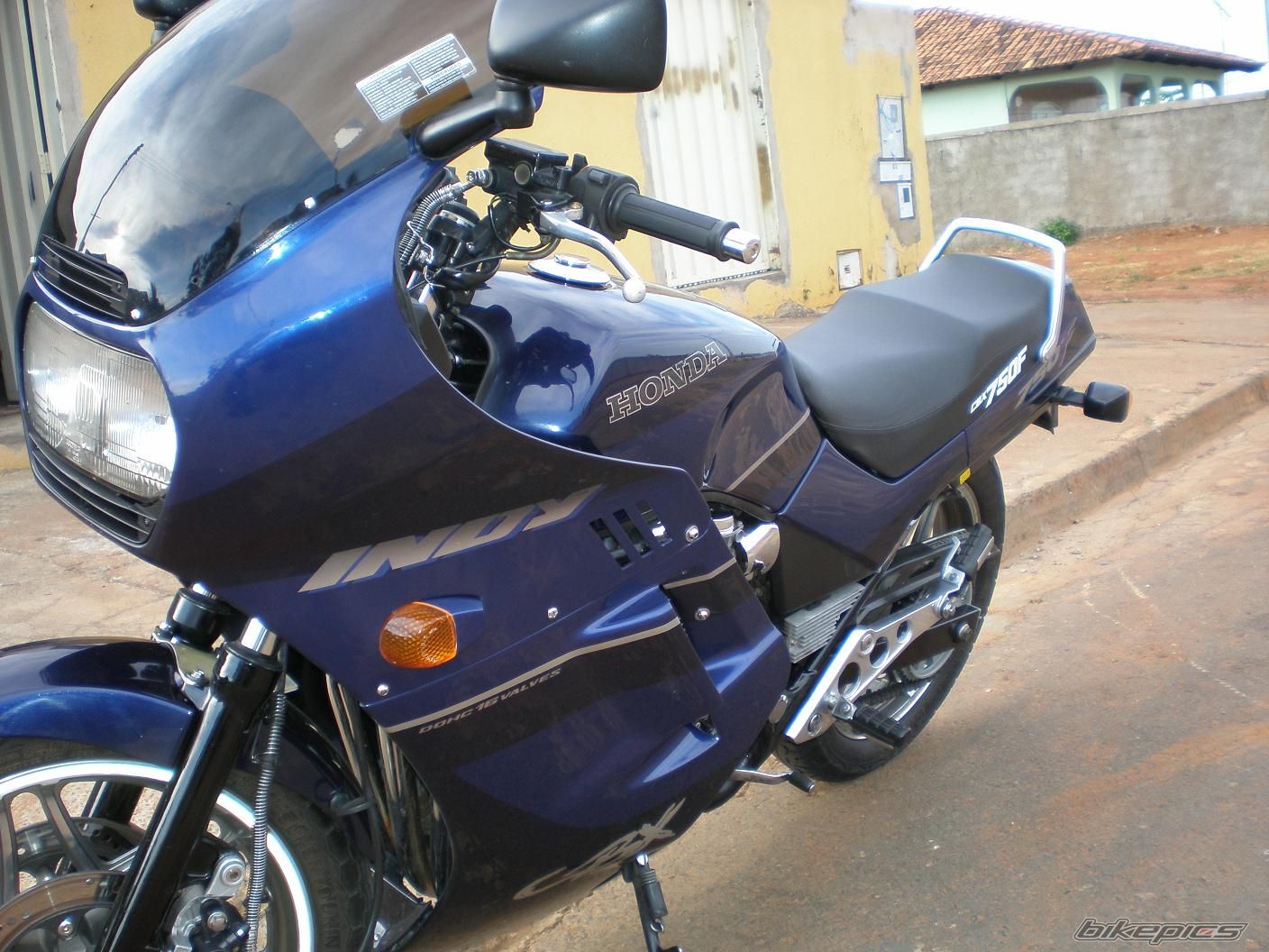Photo 974631