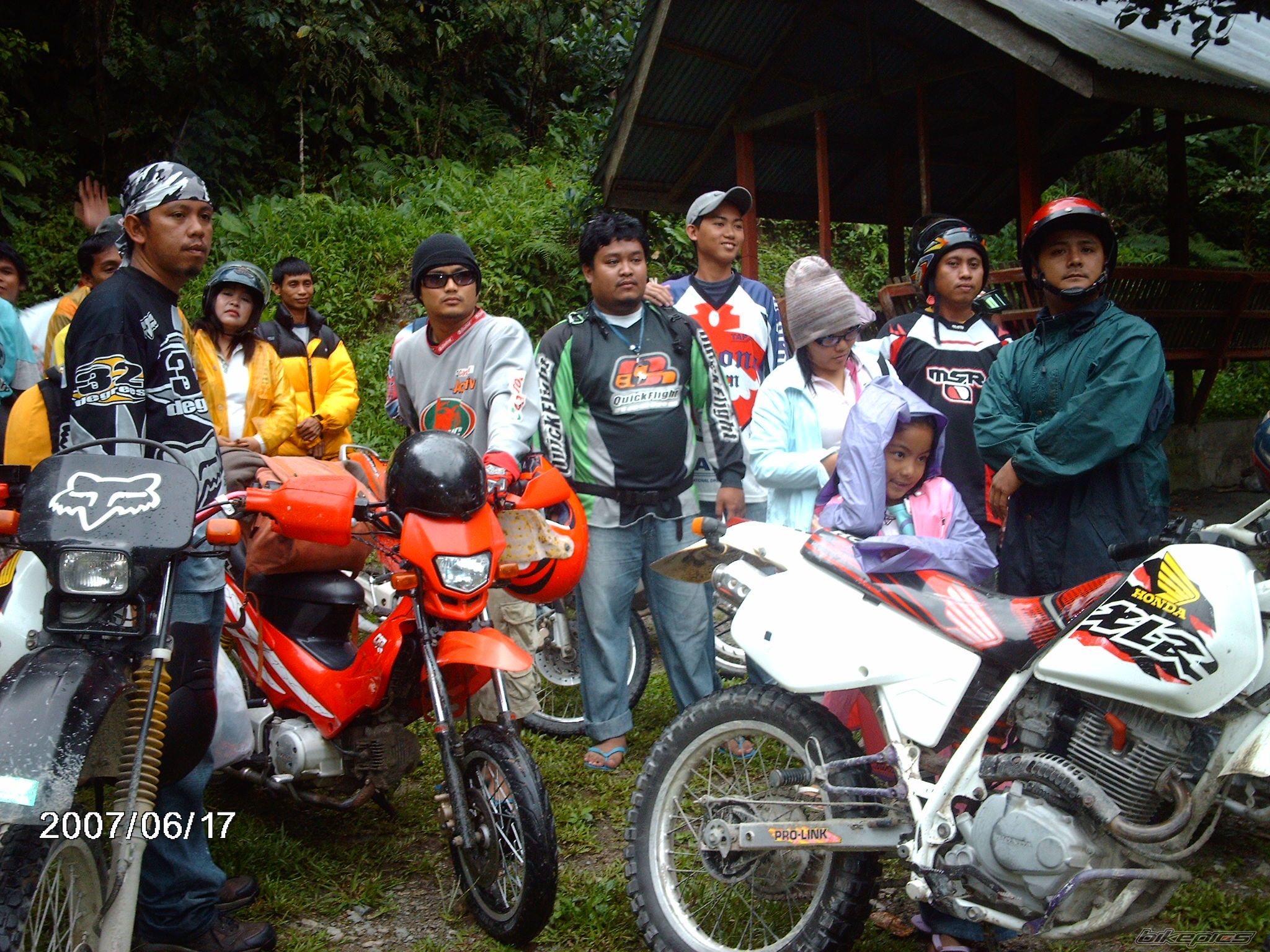 Photo 975057