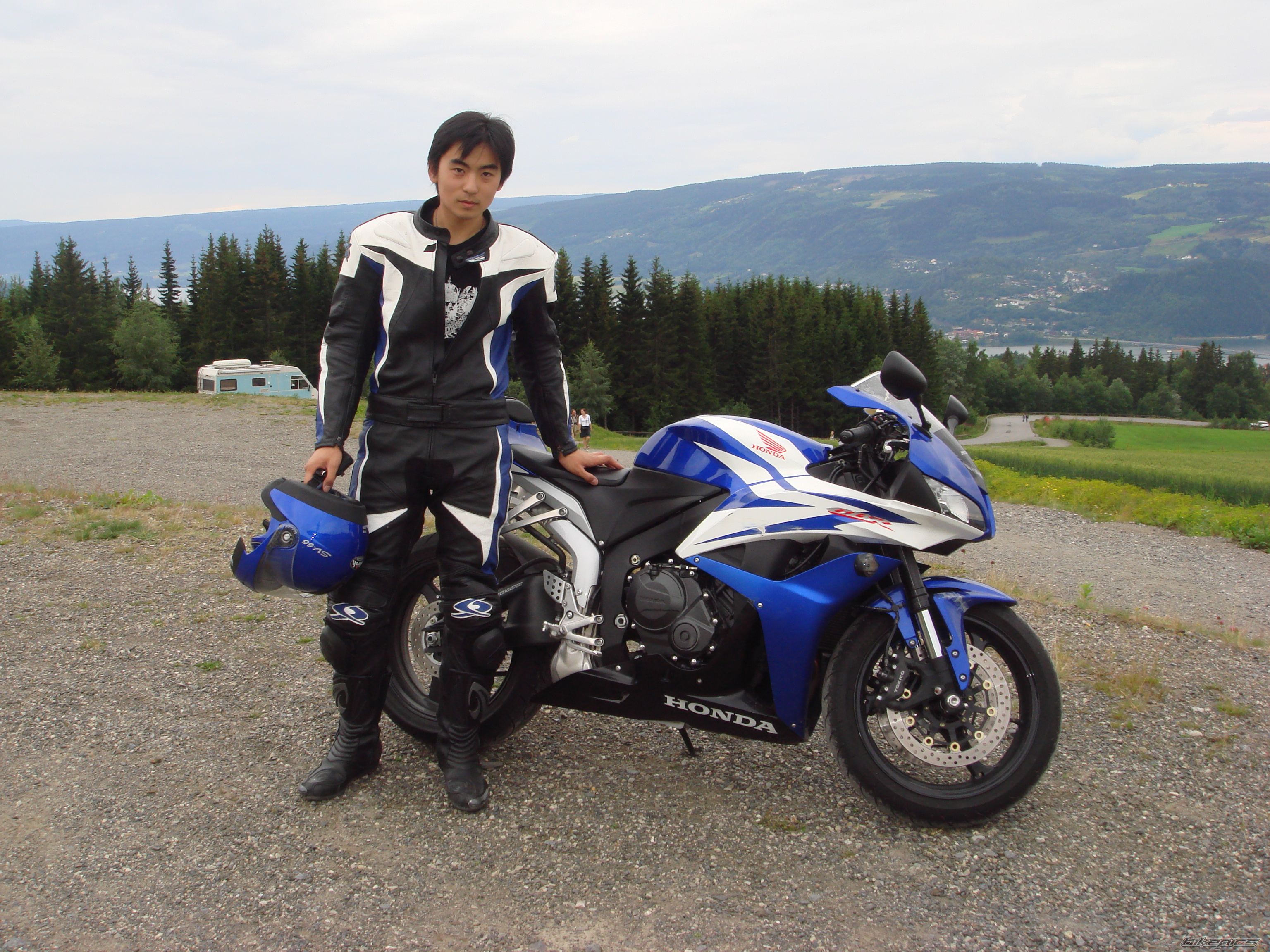 Bike Photo 975693