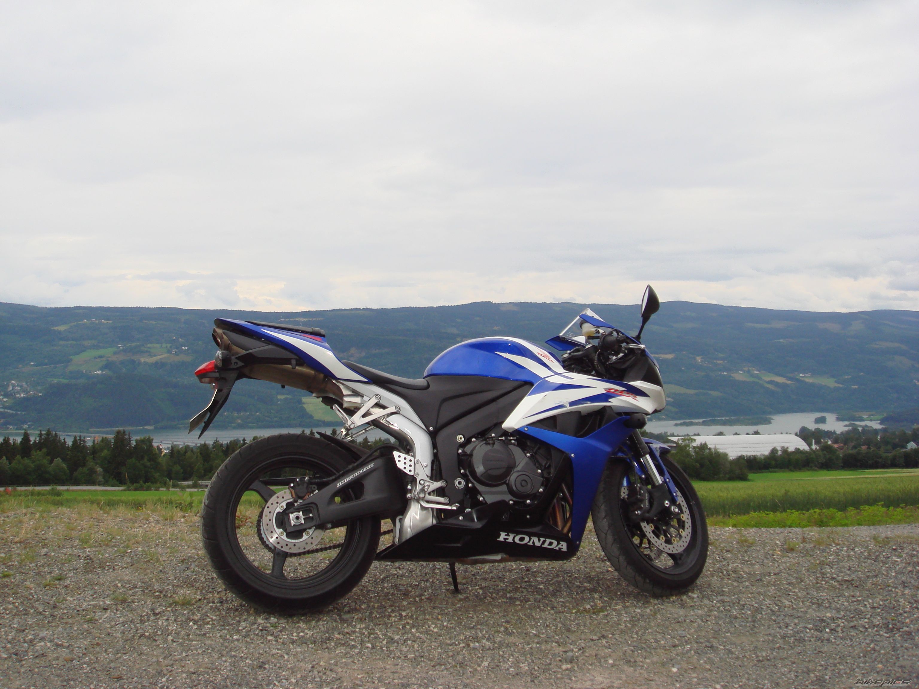 Bike Photo 975695