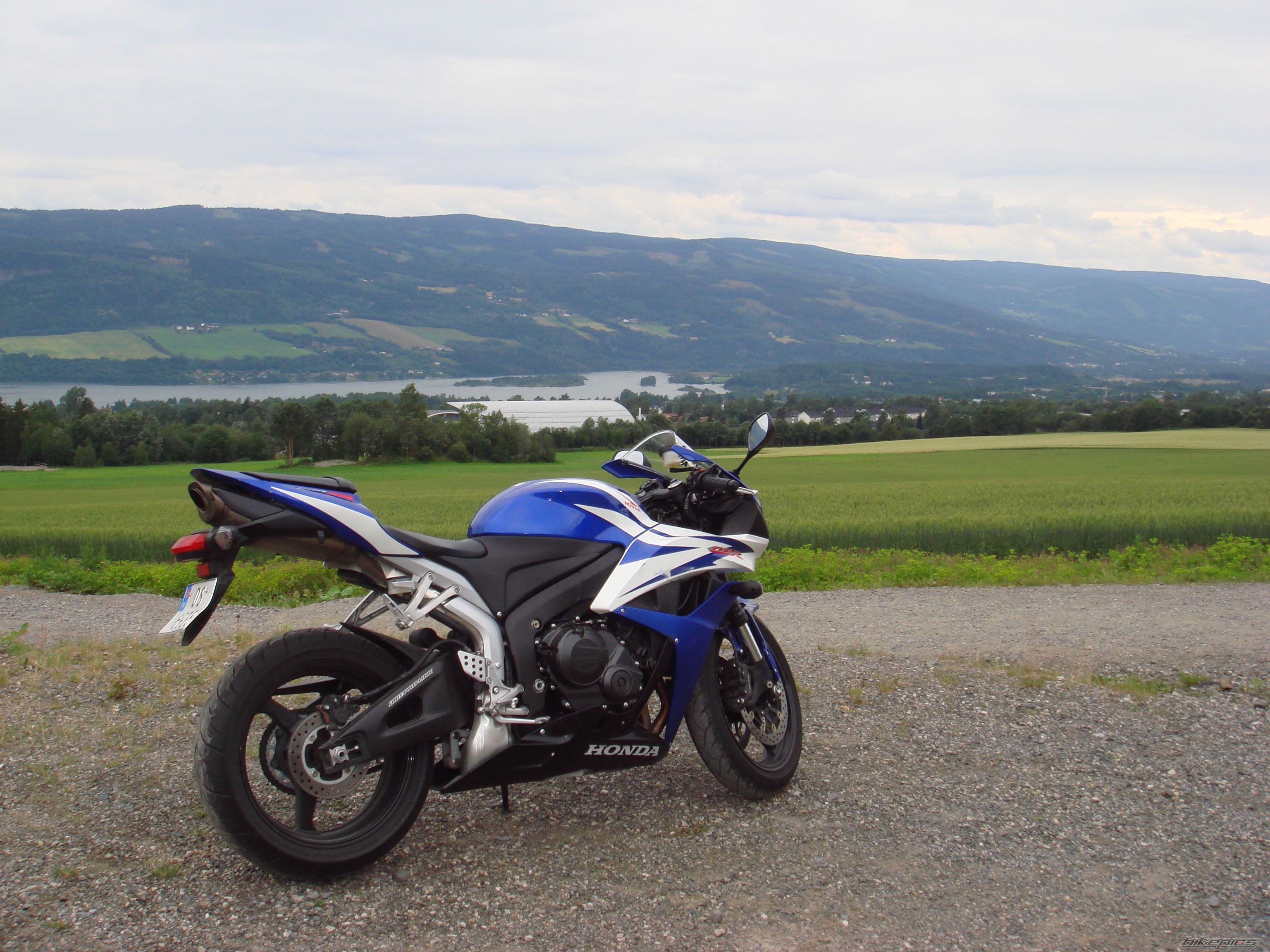 Bike Photo 975699
