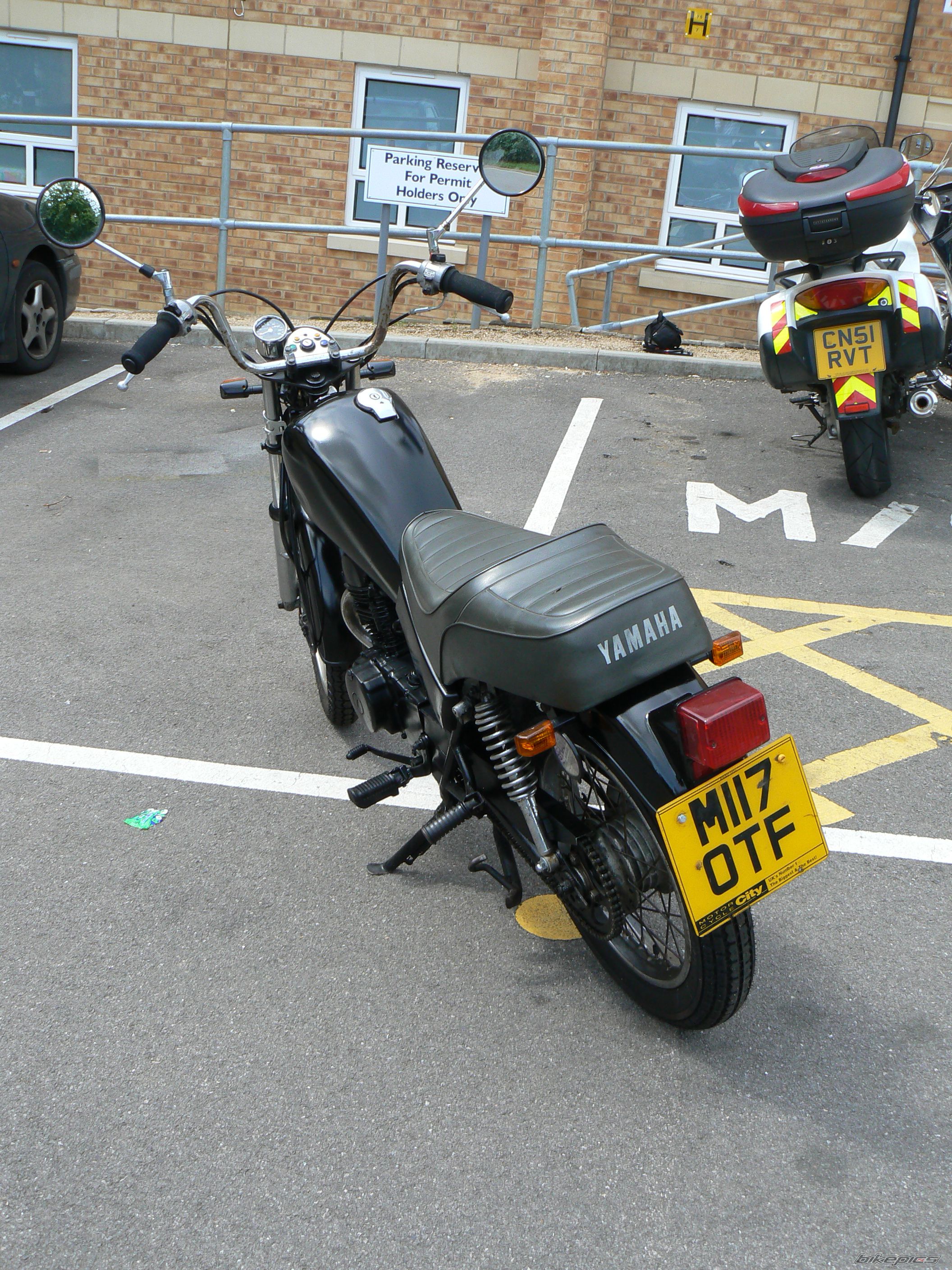 Photo 975939