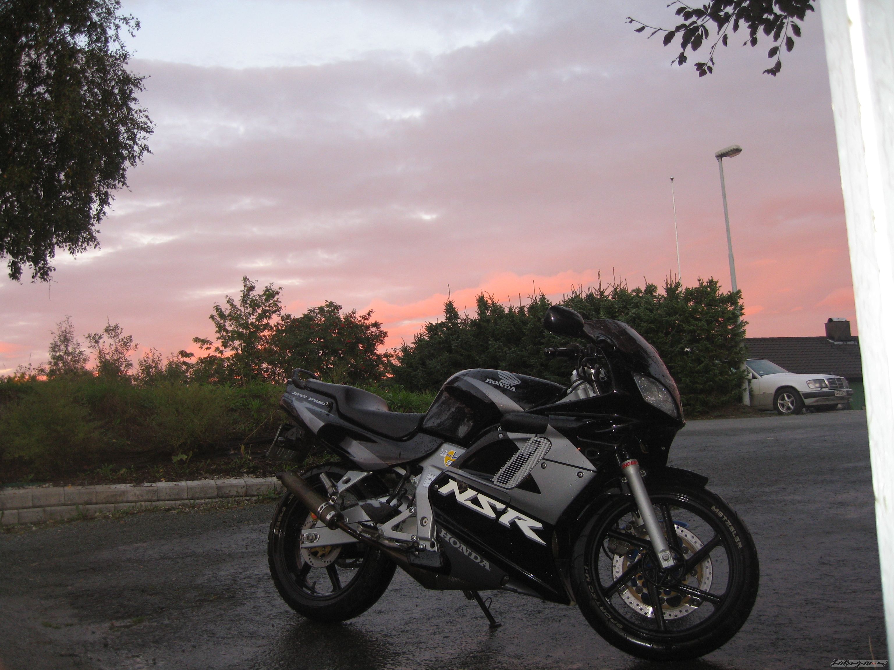 Photo 976036